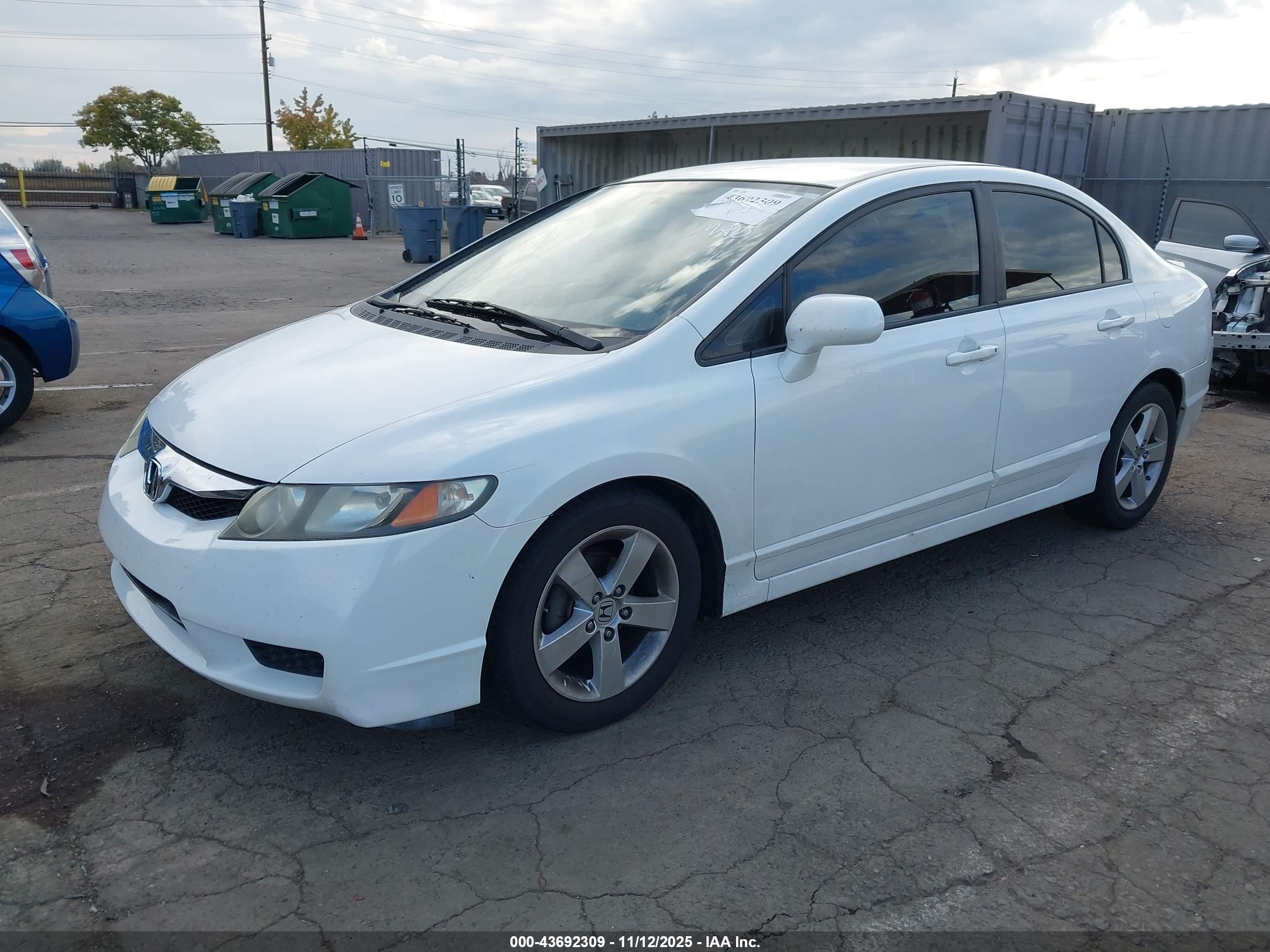 HONDA CIVIC image 2