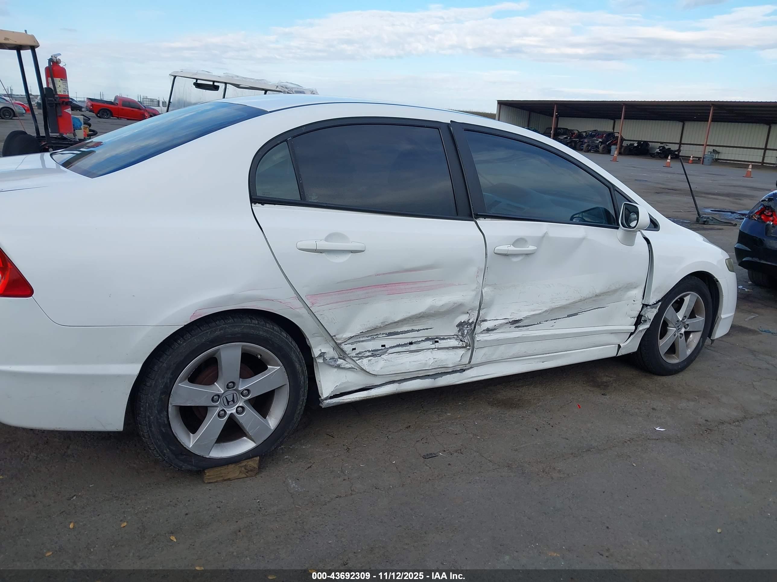 HONDA CIVIC image 6