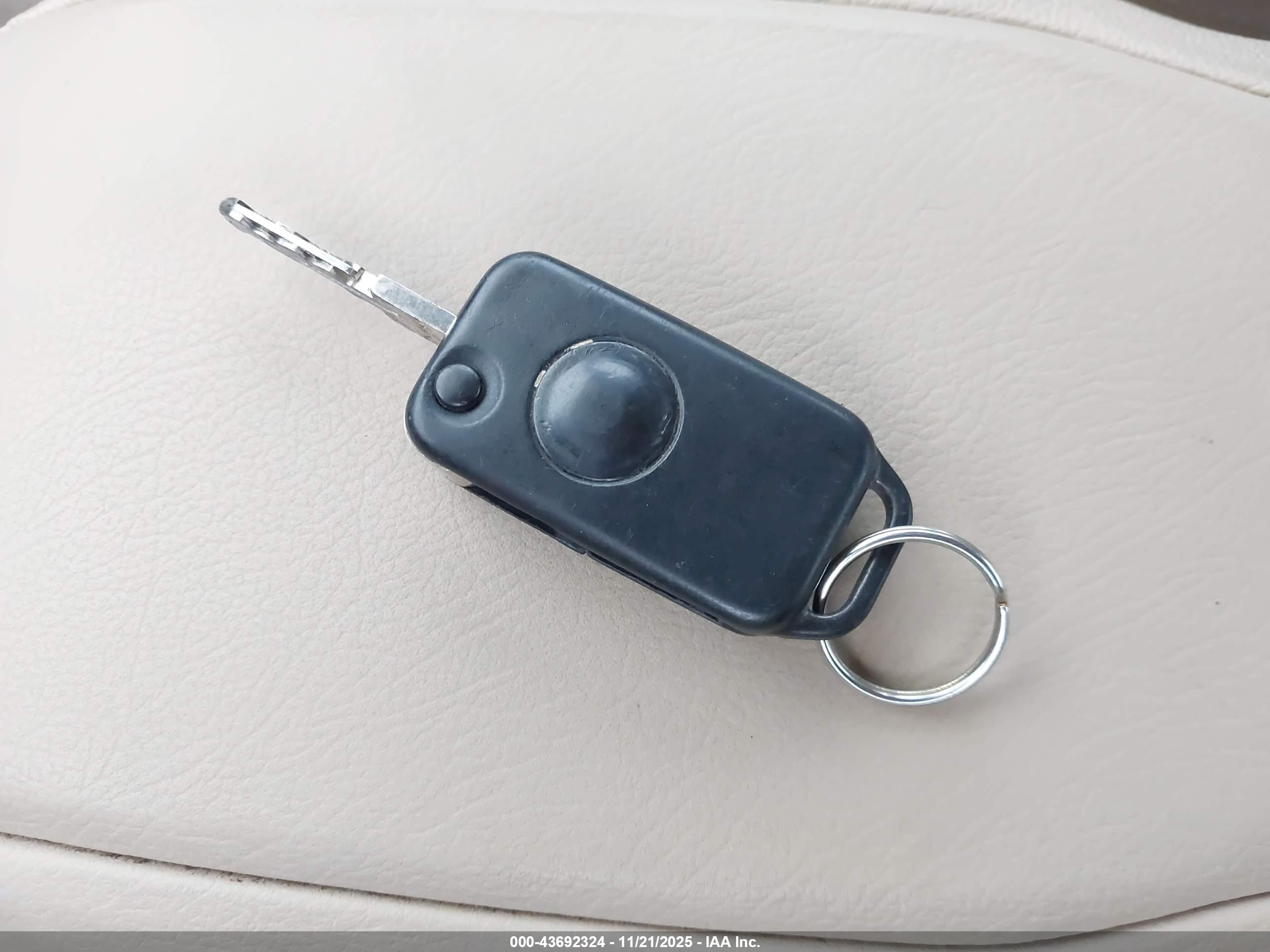 MERCEDES-BENZ S image 11
