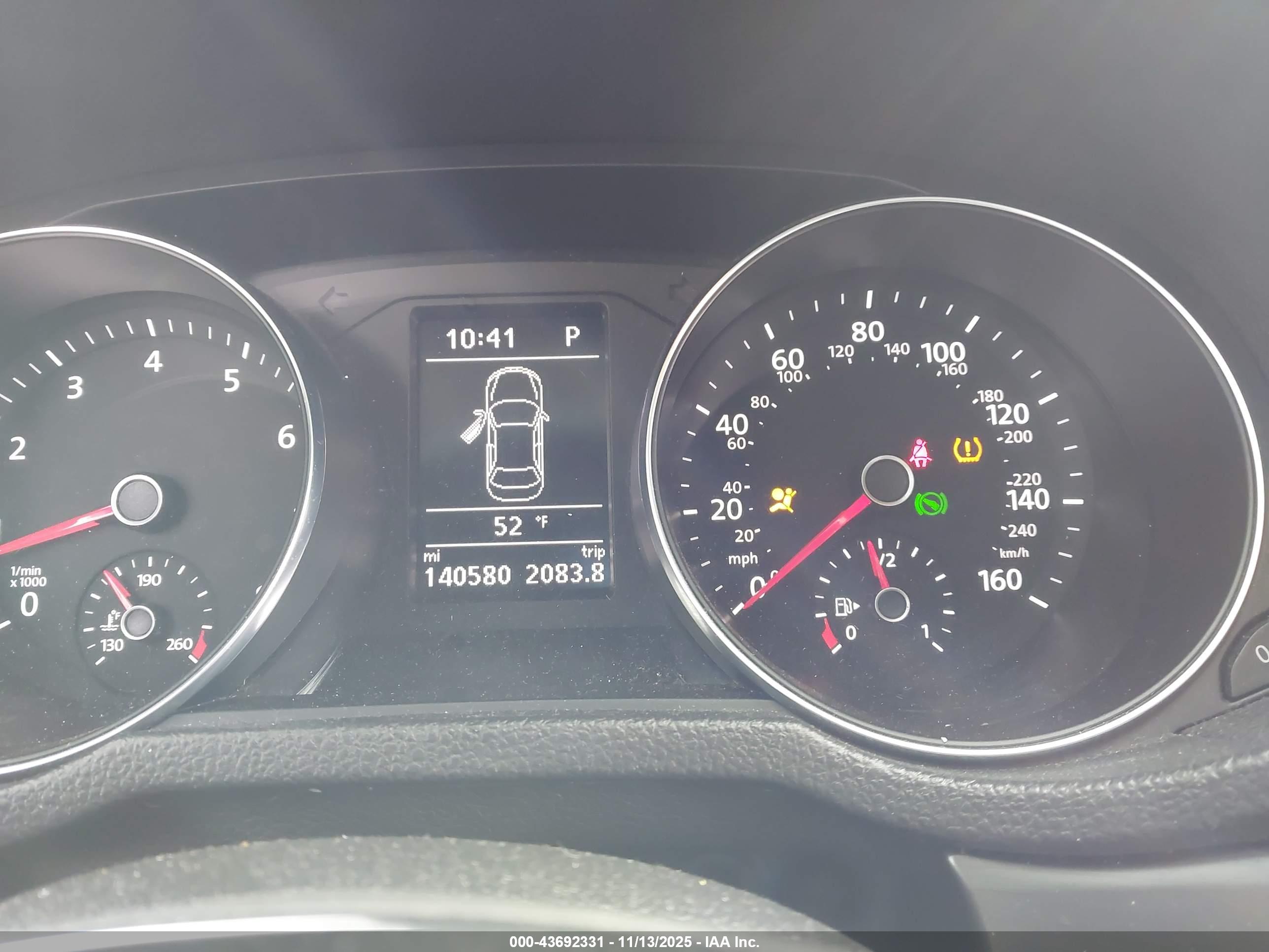 VOLKSWAGEN PASSAT image 7