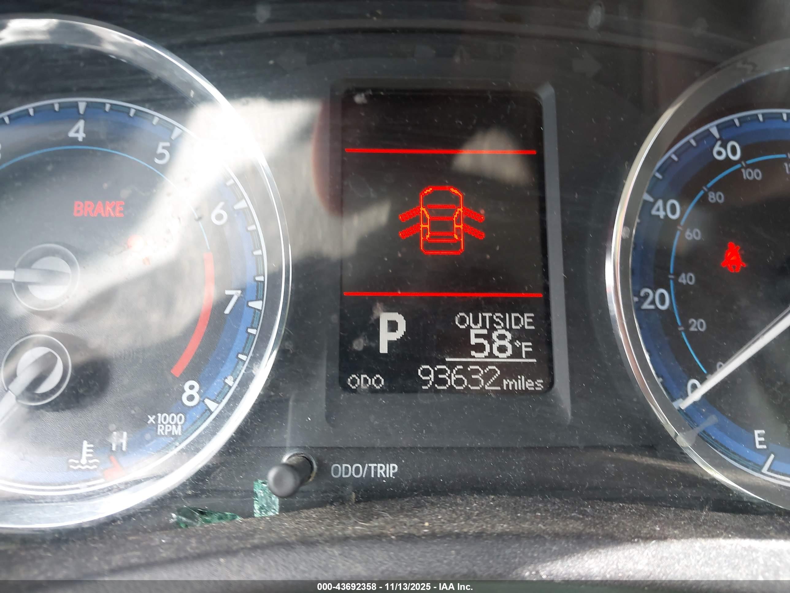 TOYOTA COROLLA image 7