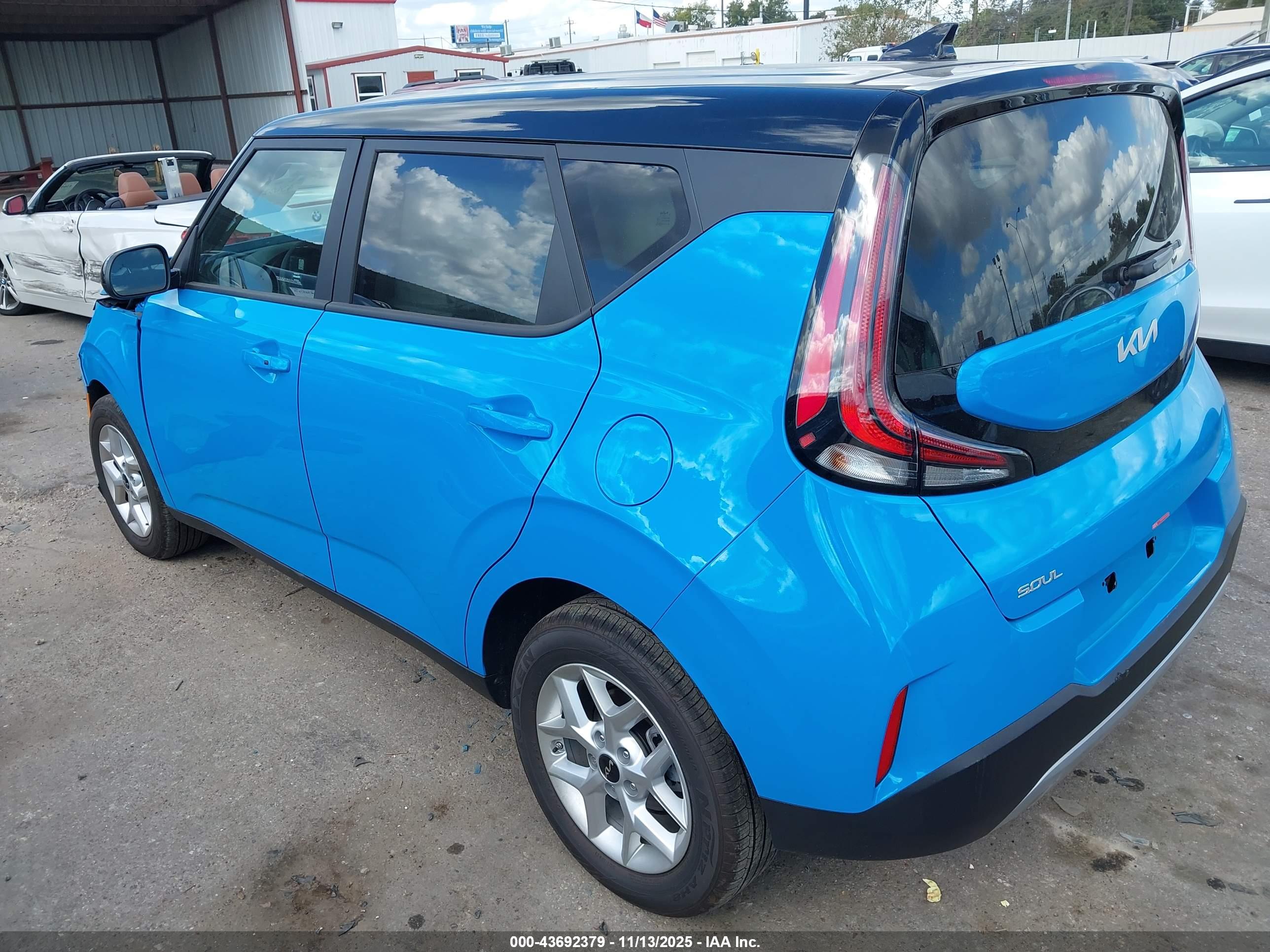 KIA SOUL image 3