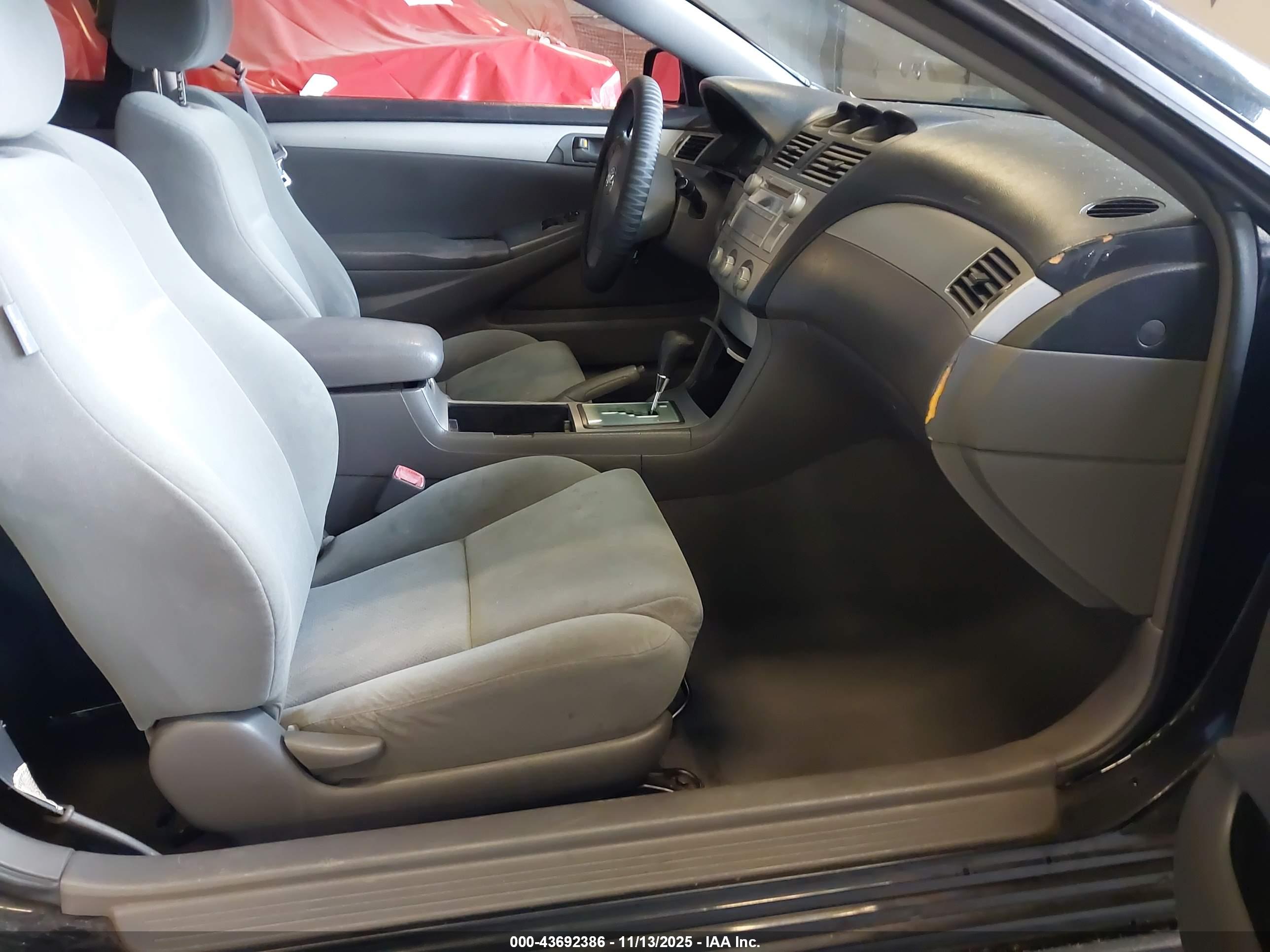 TOYOTA CAMRY image 5