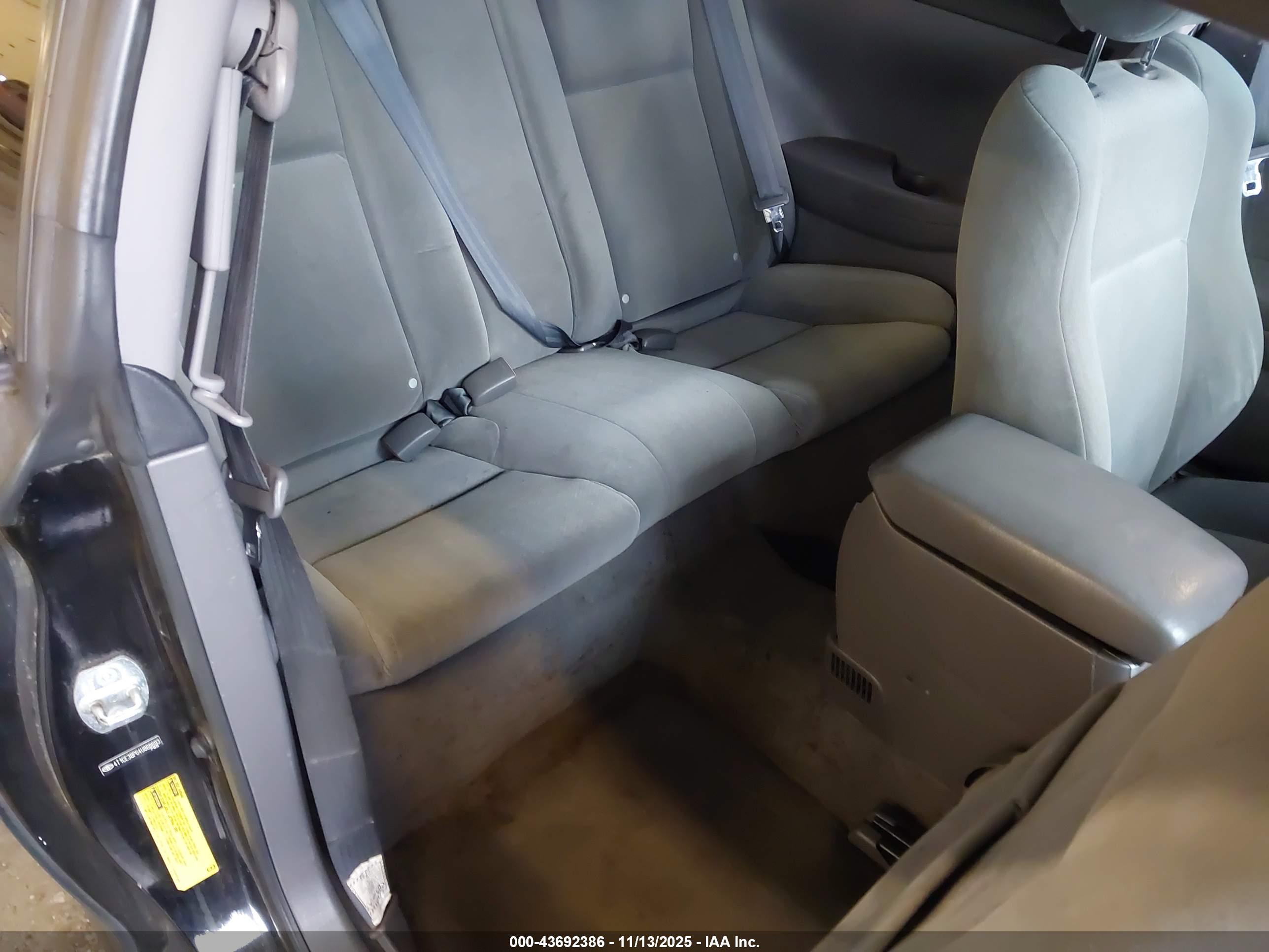 TOYOTA CAMRY image 8