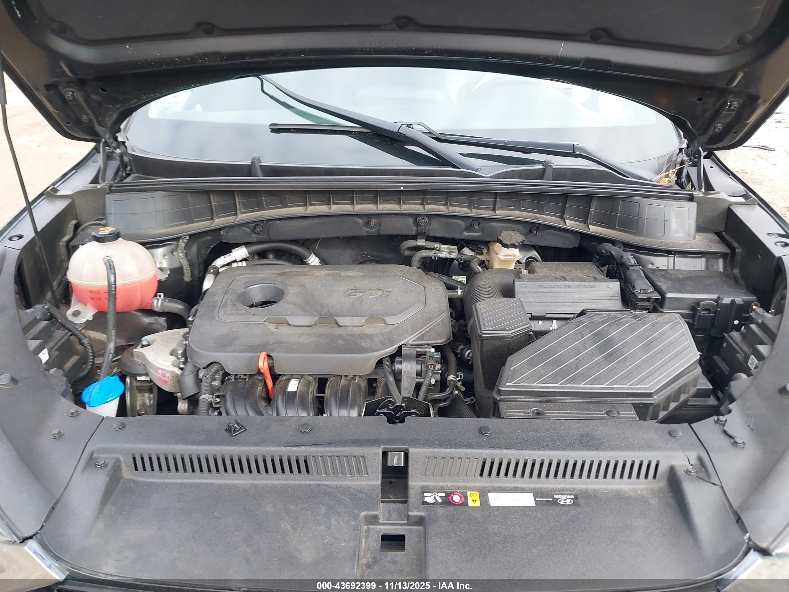 HYUNDAI TUCSON image 10