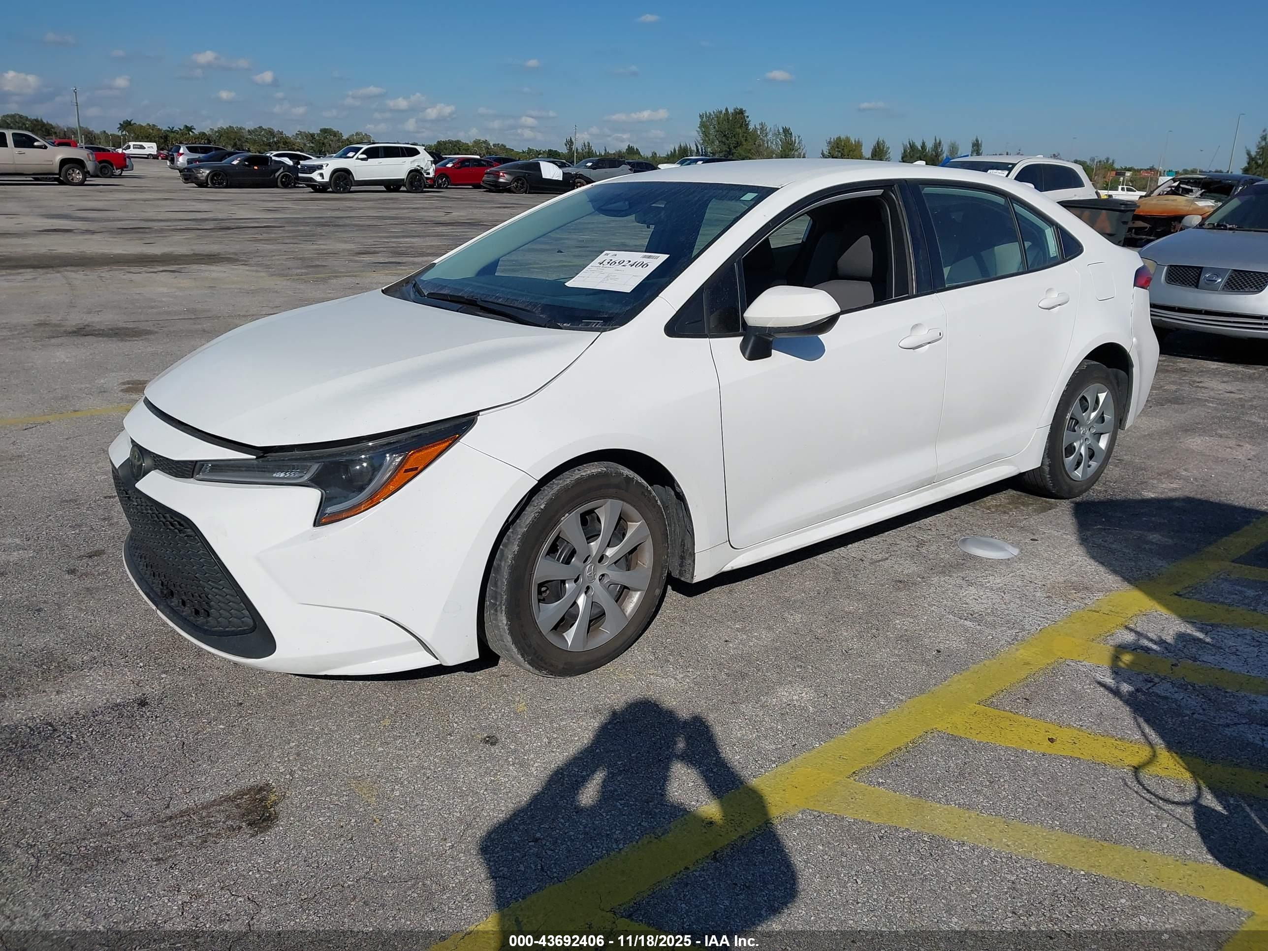 TOYOTA COROLLA image 2