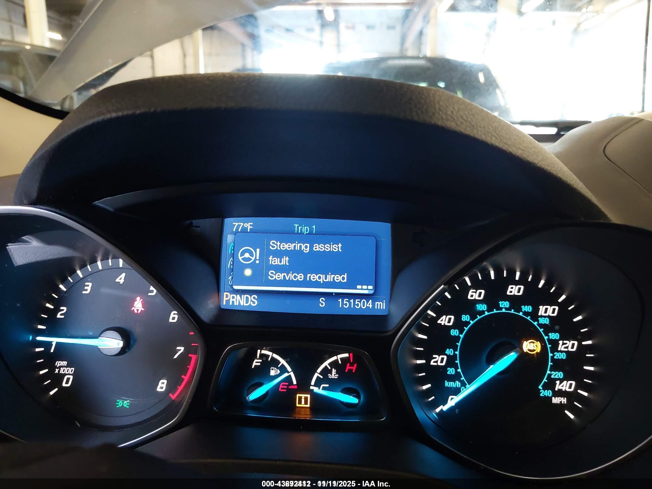 FORD ESCAPE image 7