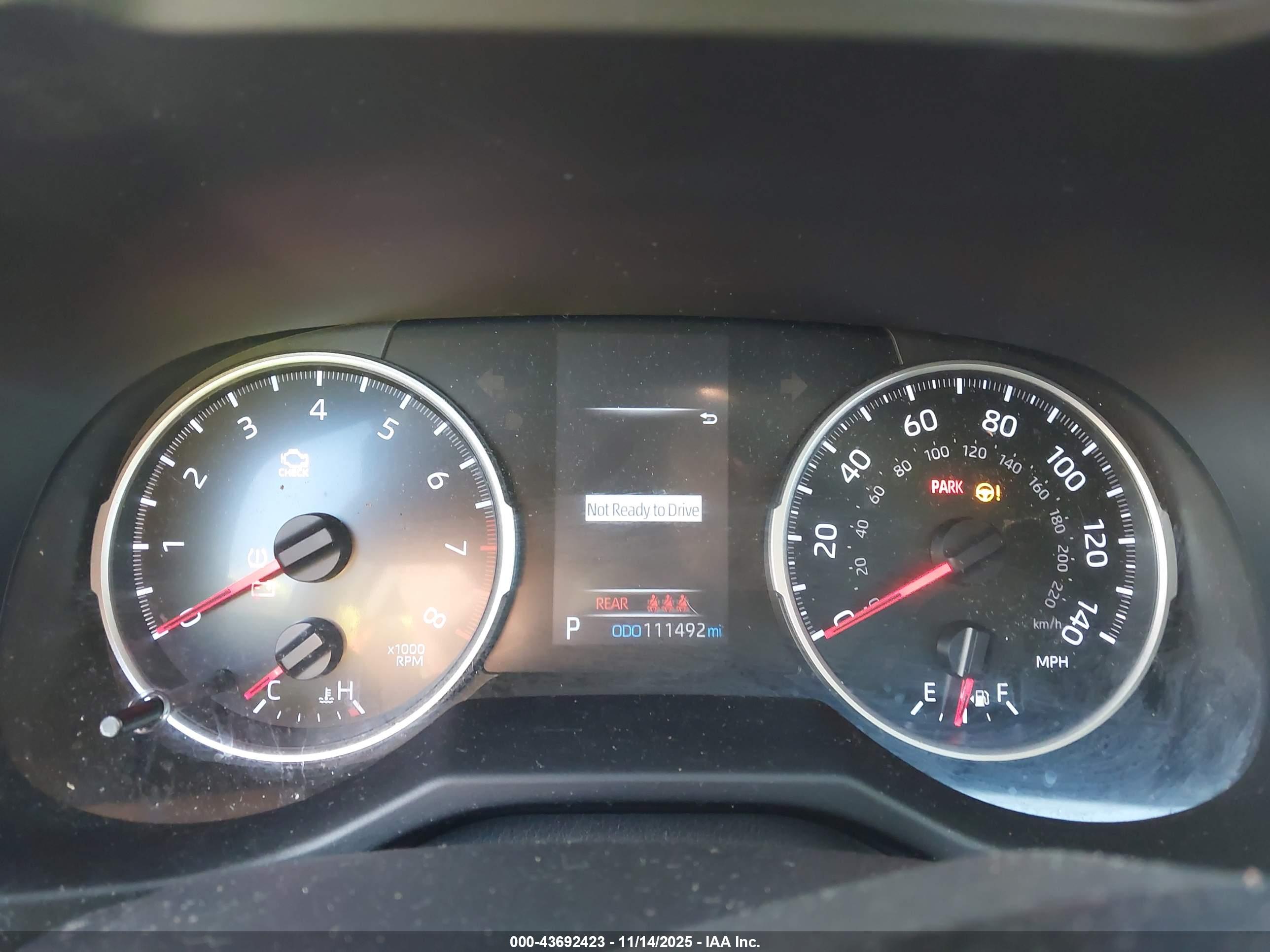 TOYOTA RAV4 image 7