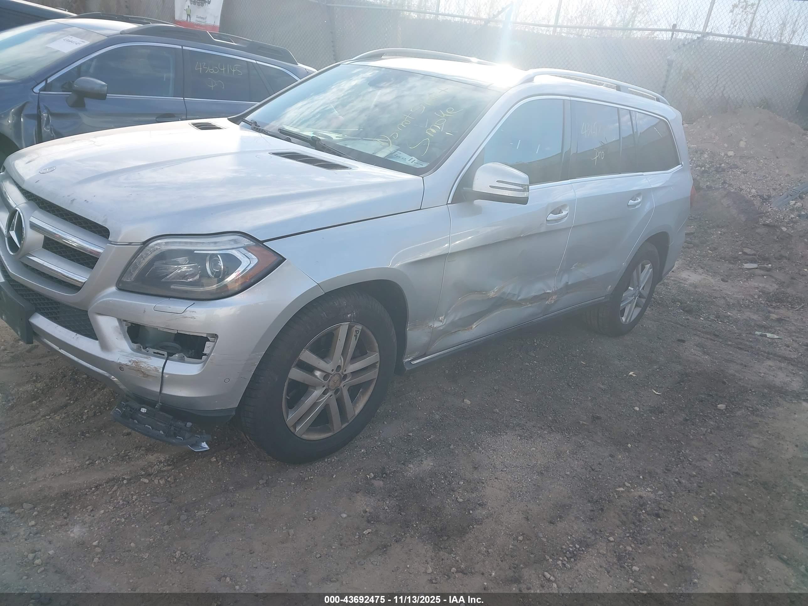 MERCEDES-BENZ GL image 2