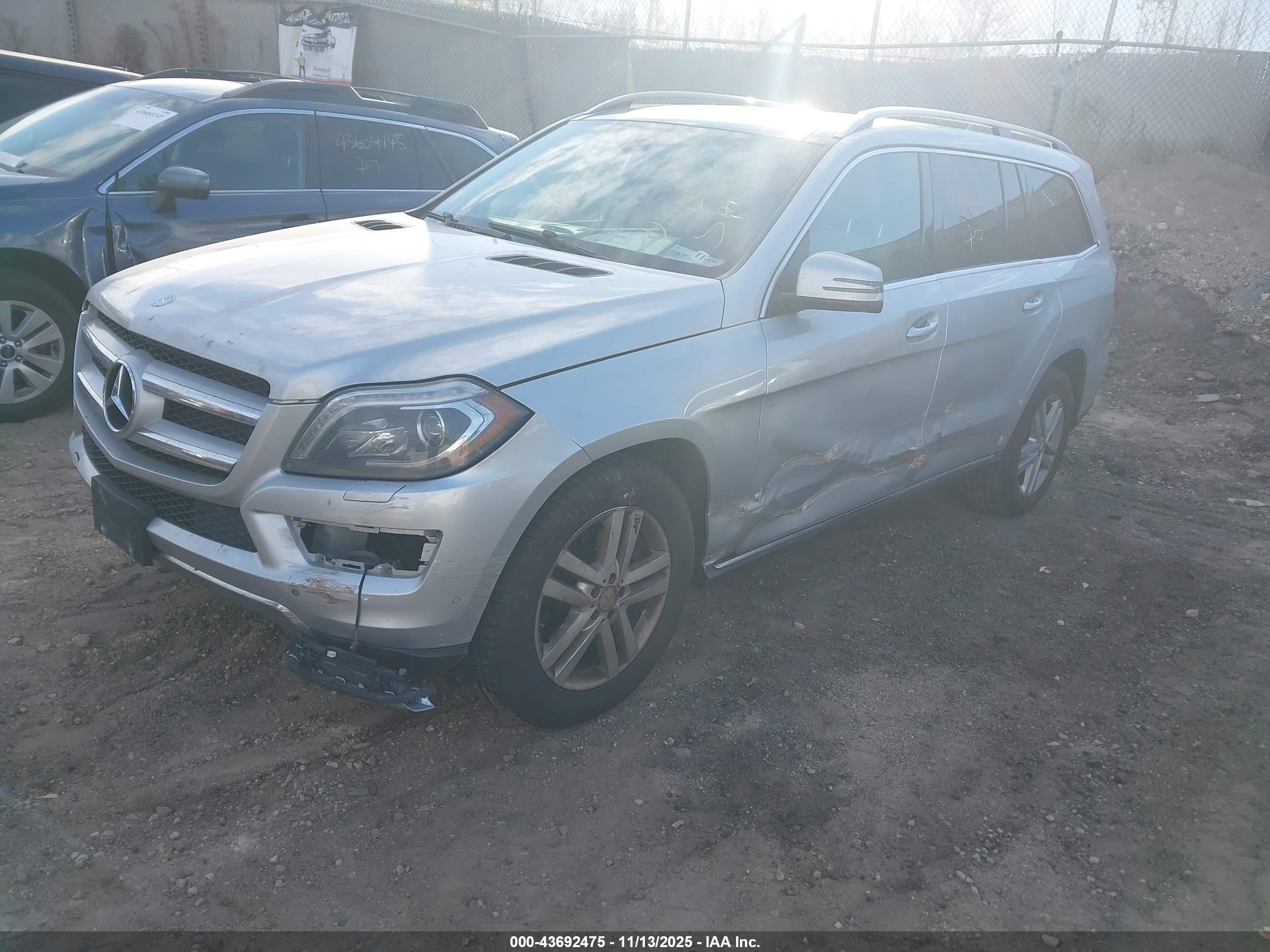 MERCEDES-BENZ GL image 4