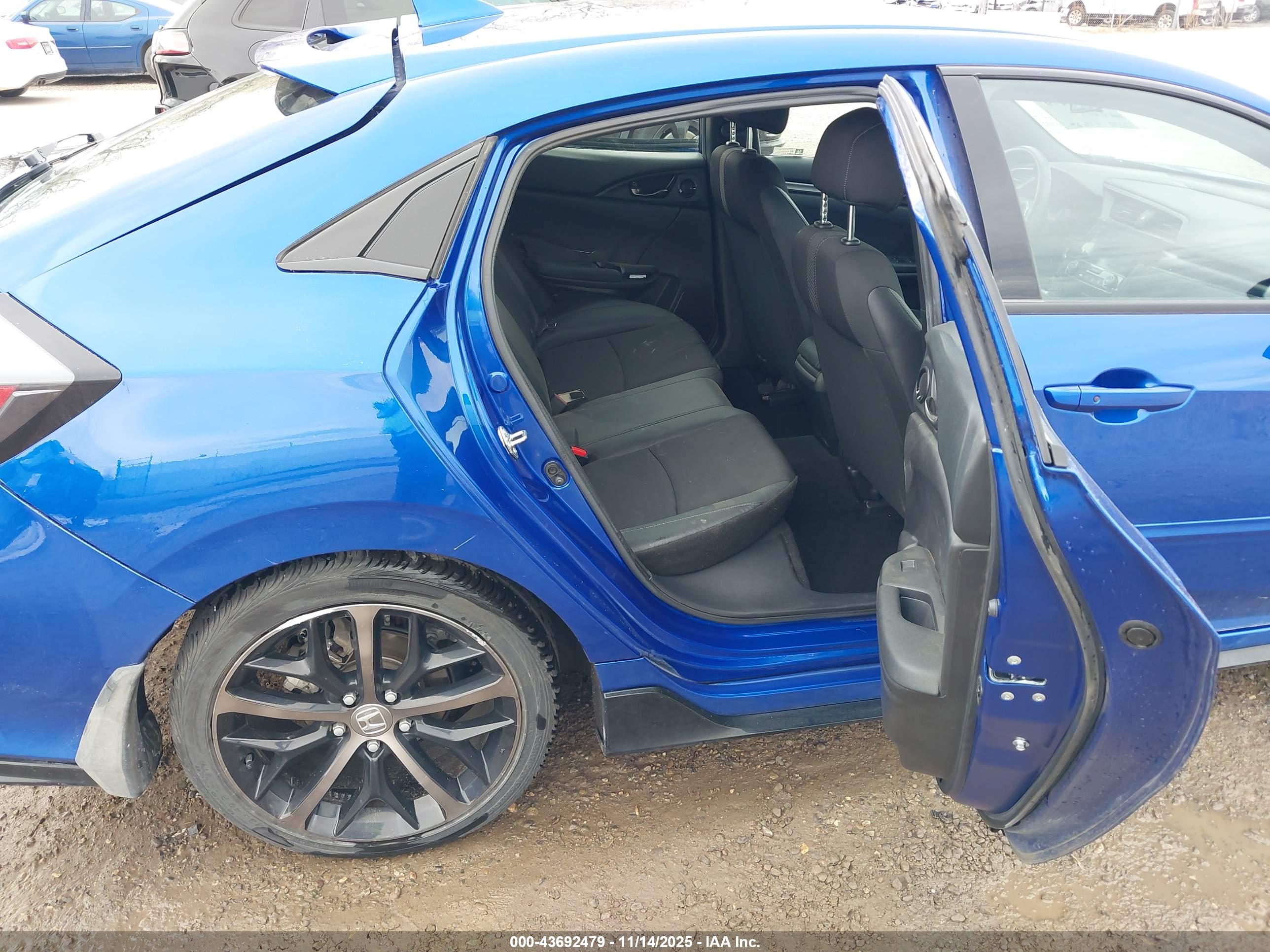HONDA CIVIC image 8