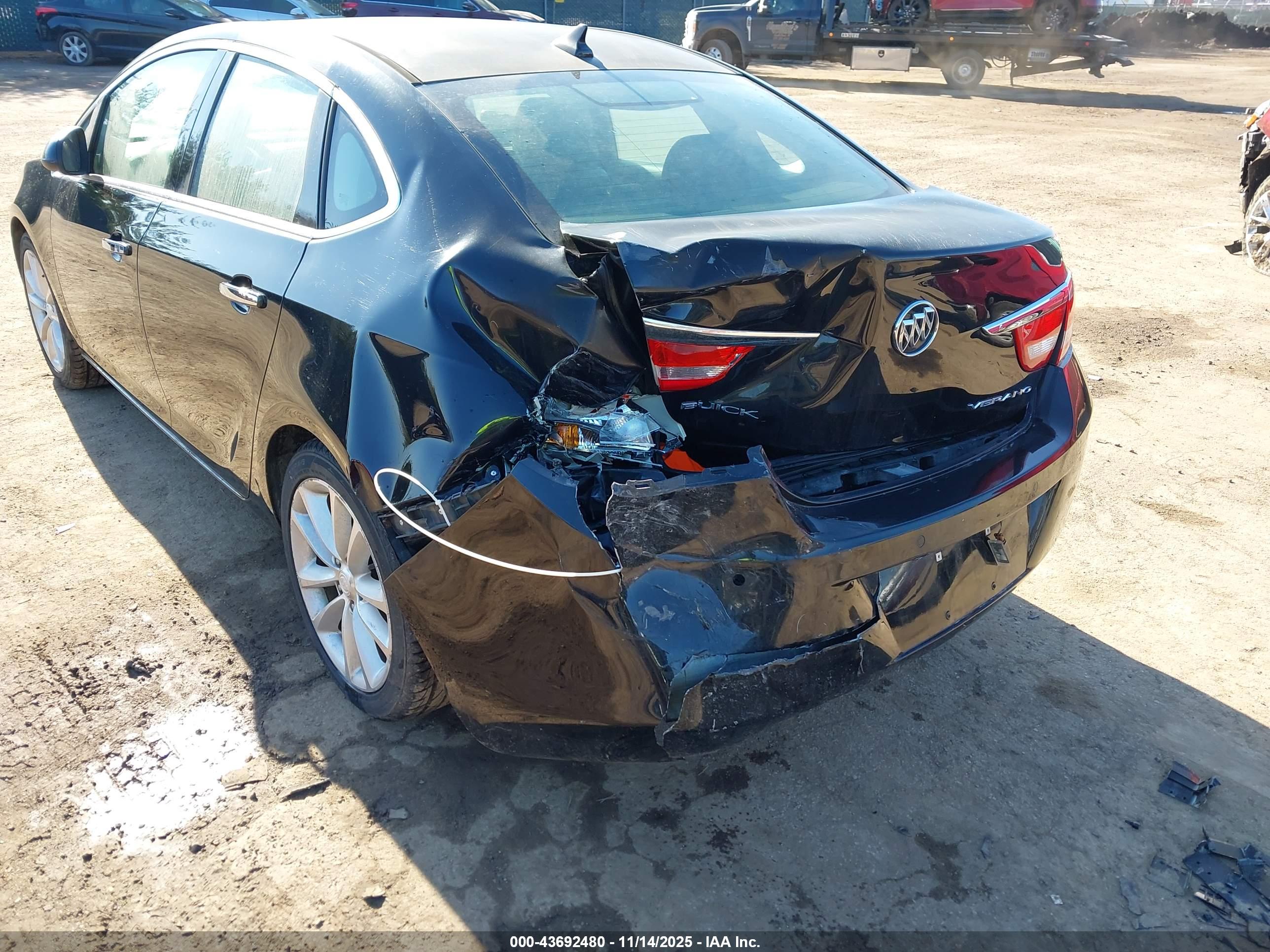 BUICK VERANO image 6