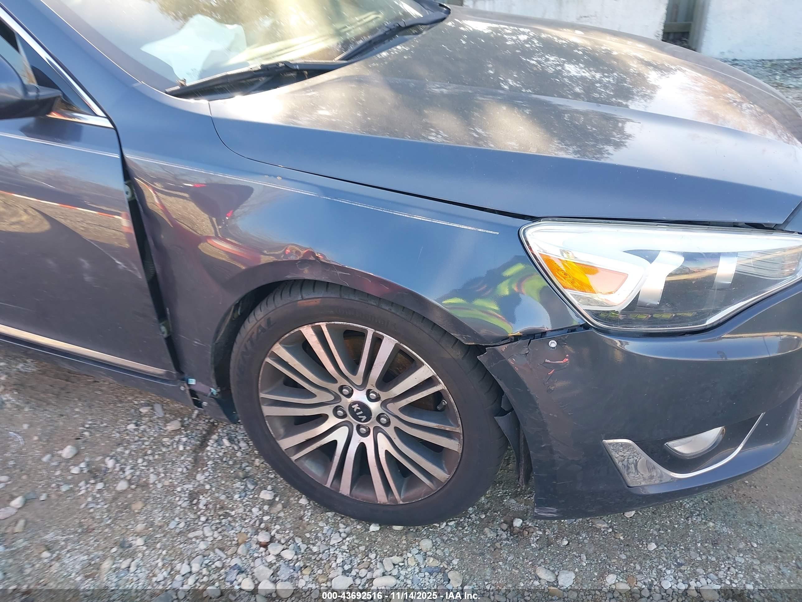 KIA CADENZA image 6