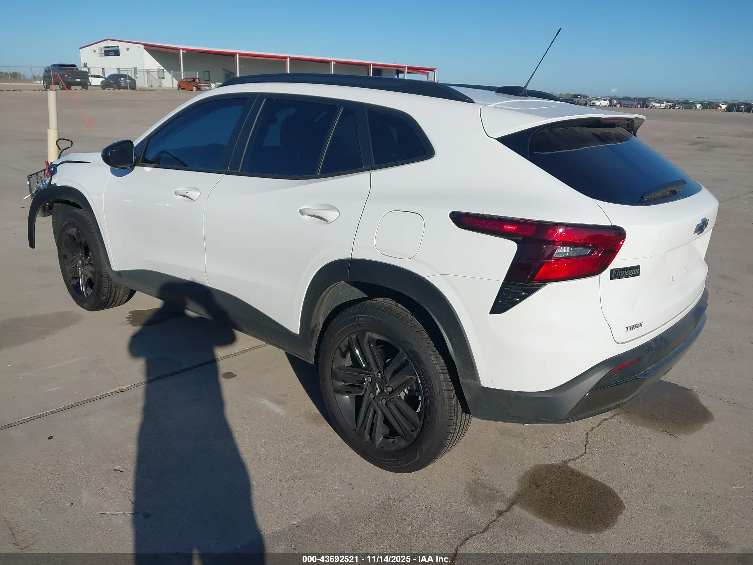 CHEVROLET TRAX image 3