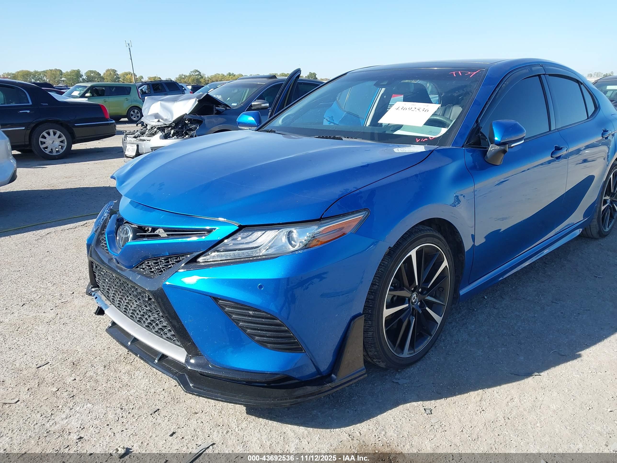 TOYOTA CAMRY image 6