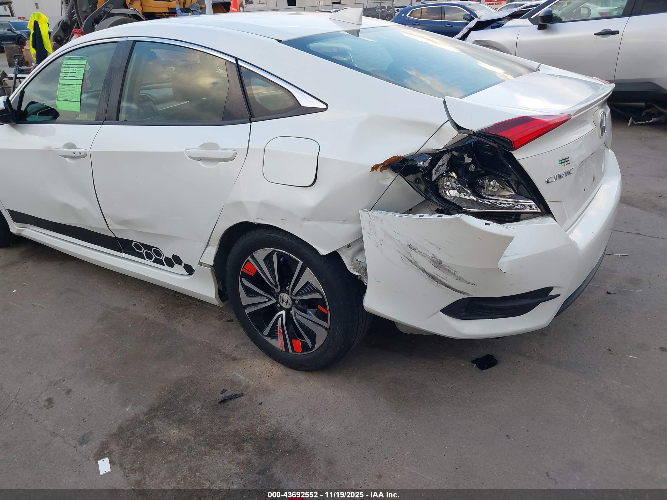 HONDA CIVIC image 6