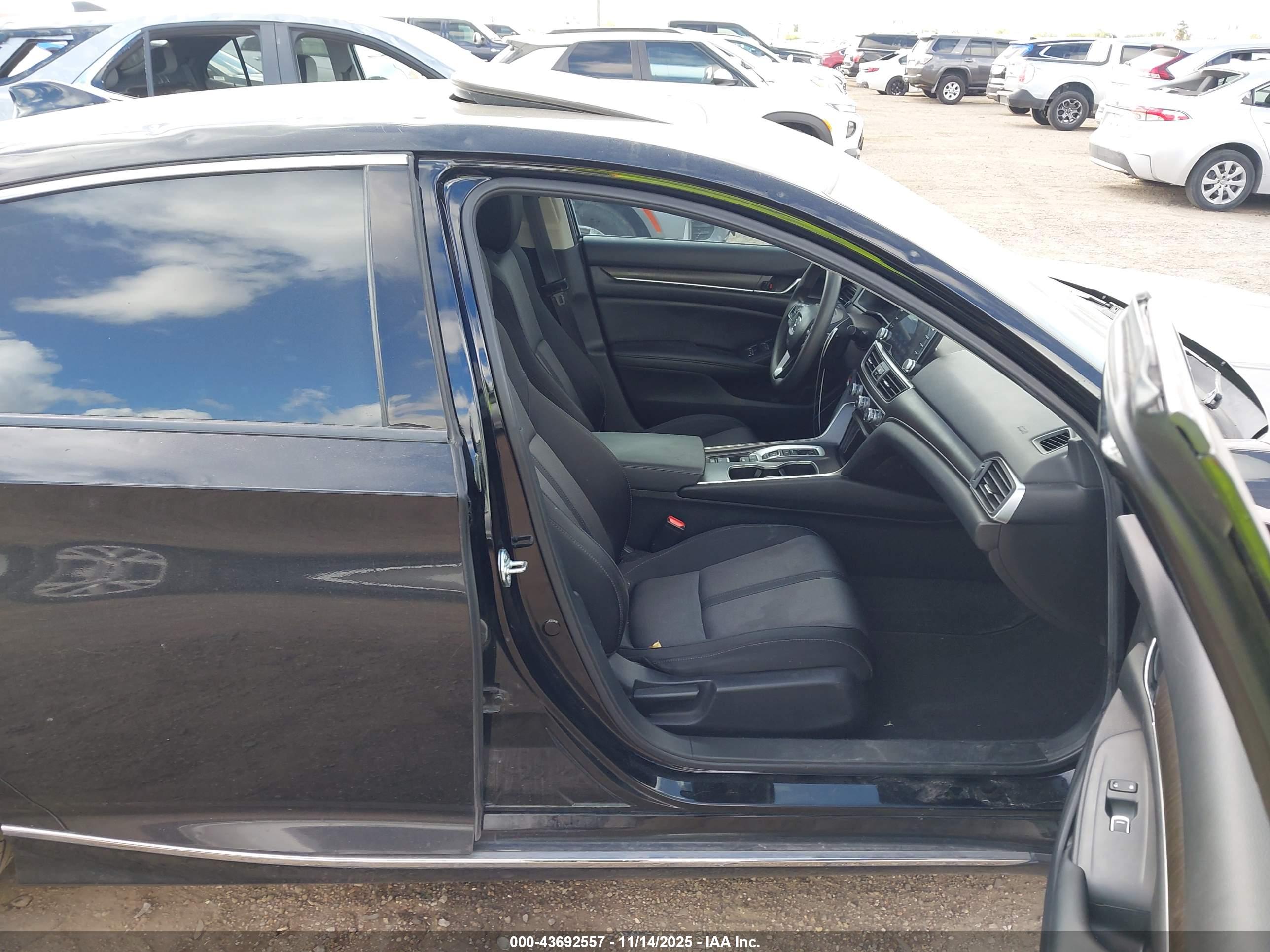HONDA ACCORD image 5