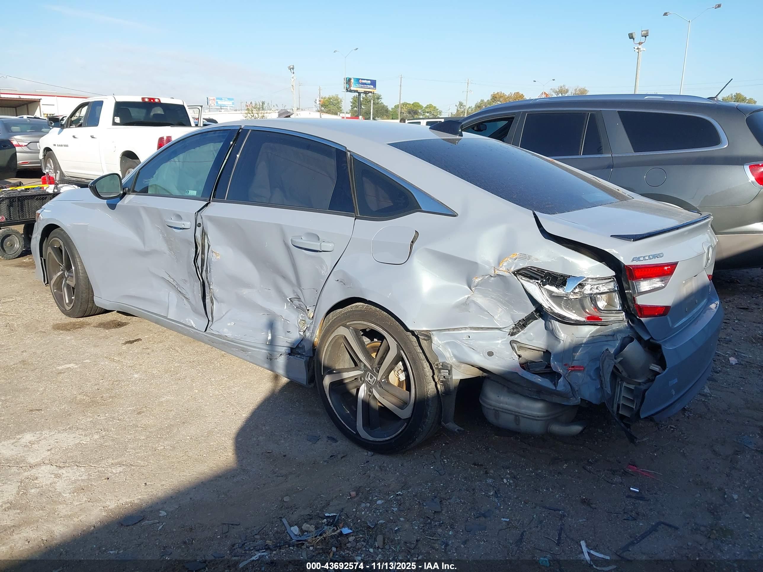 HONDA ACCORD image 3