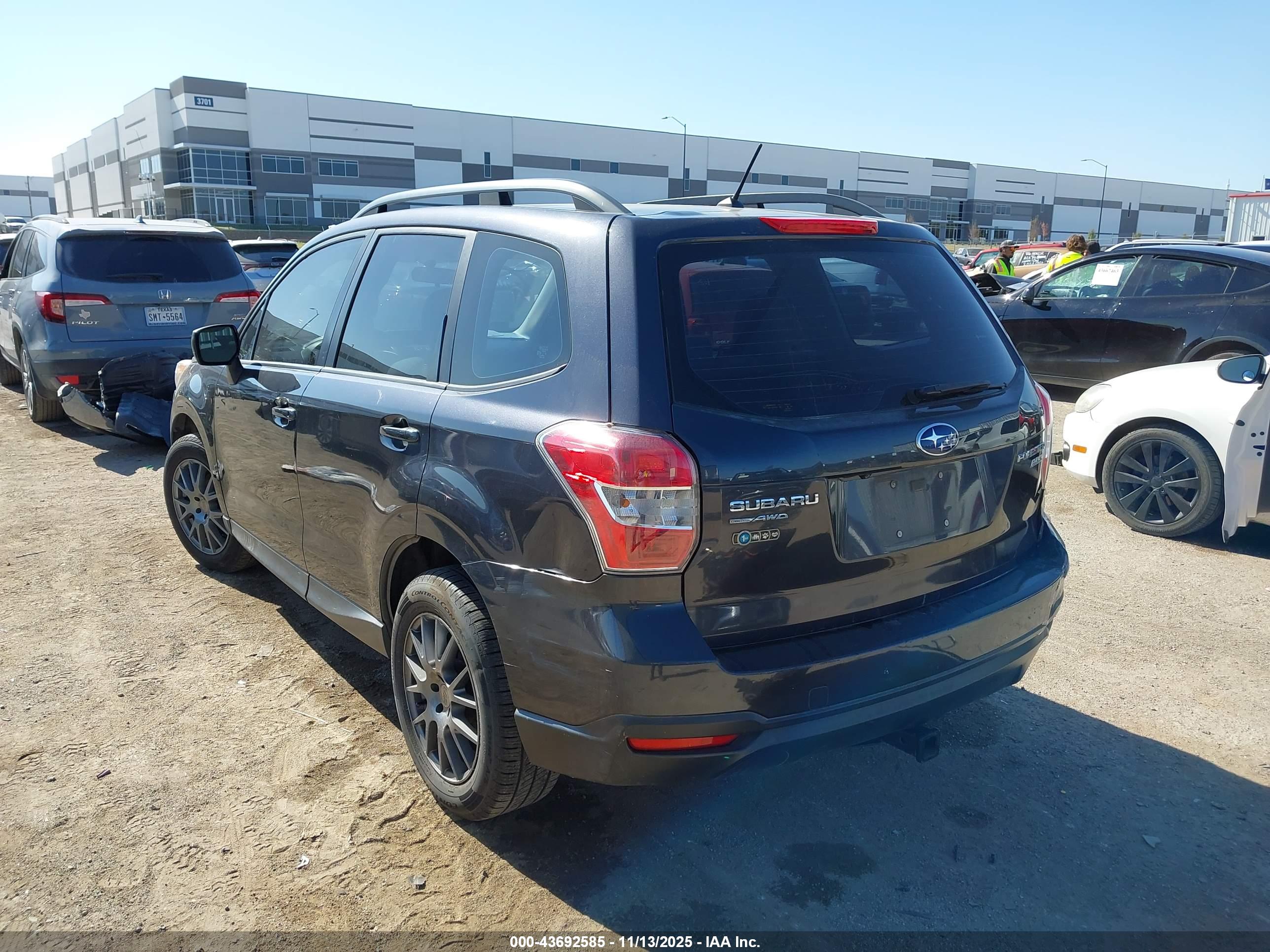 SUBARU FORESTER image 3