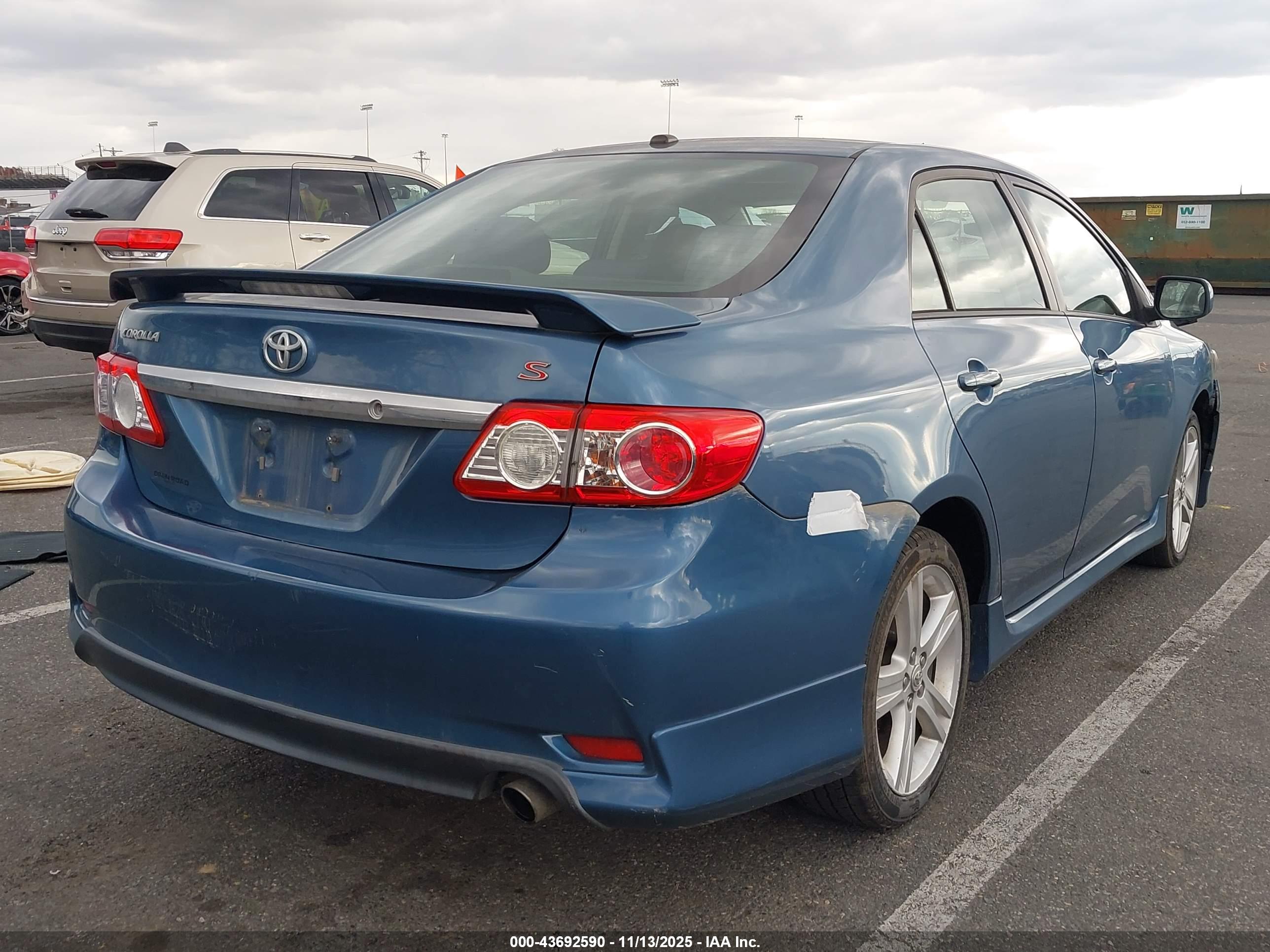 TOYOTA COROLLA image 4