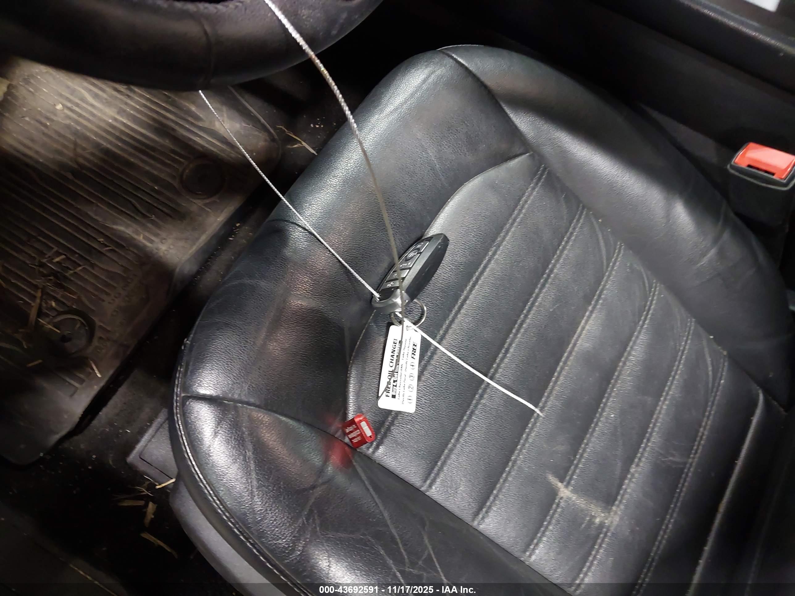 FORD FUSION image 11