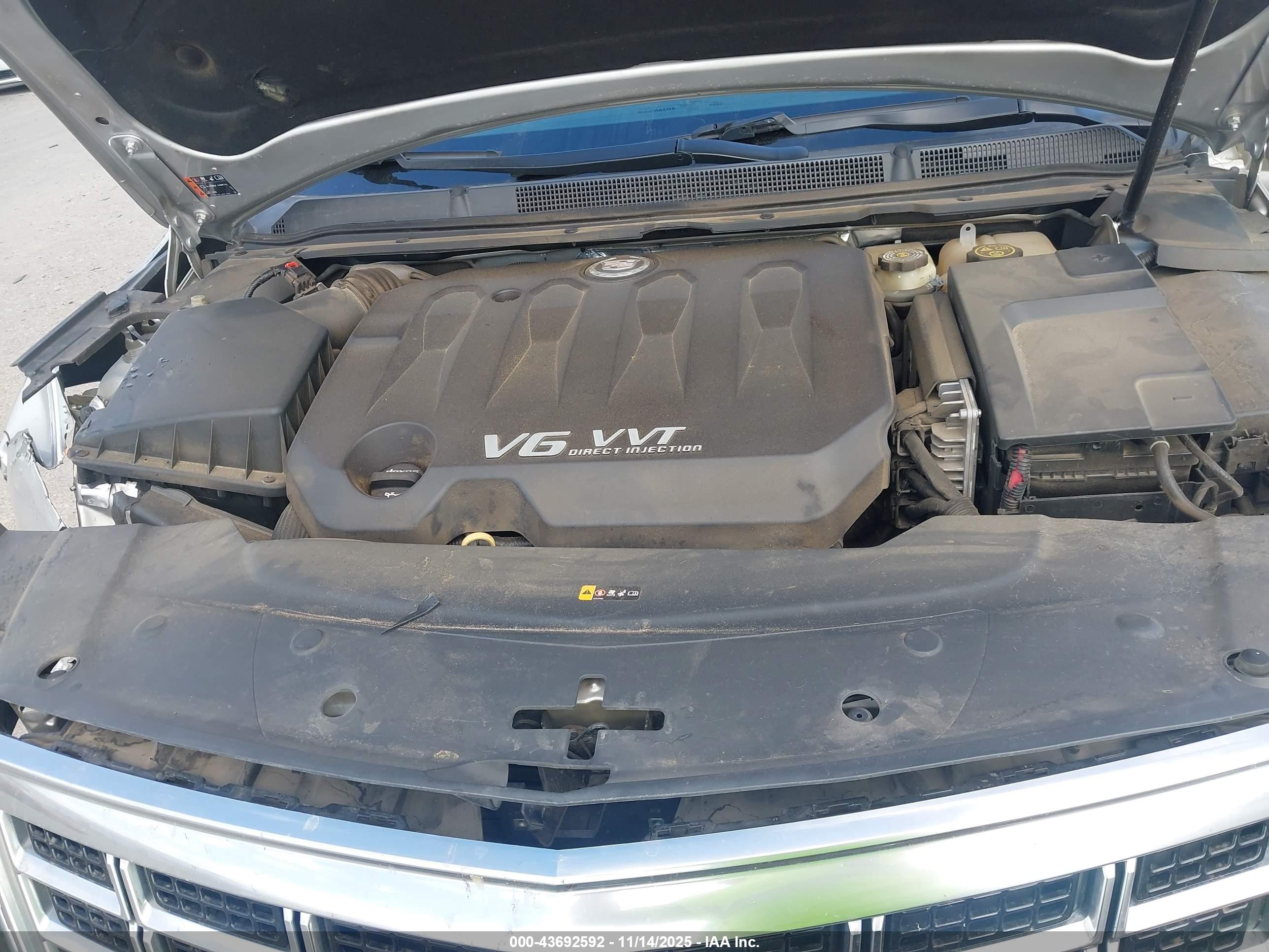 CADILLAC XTS image 10