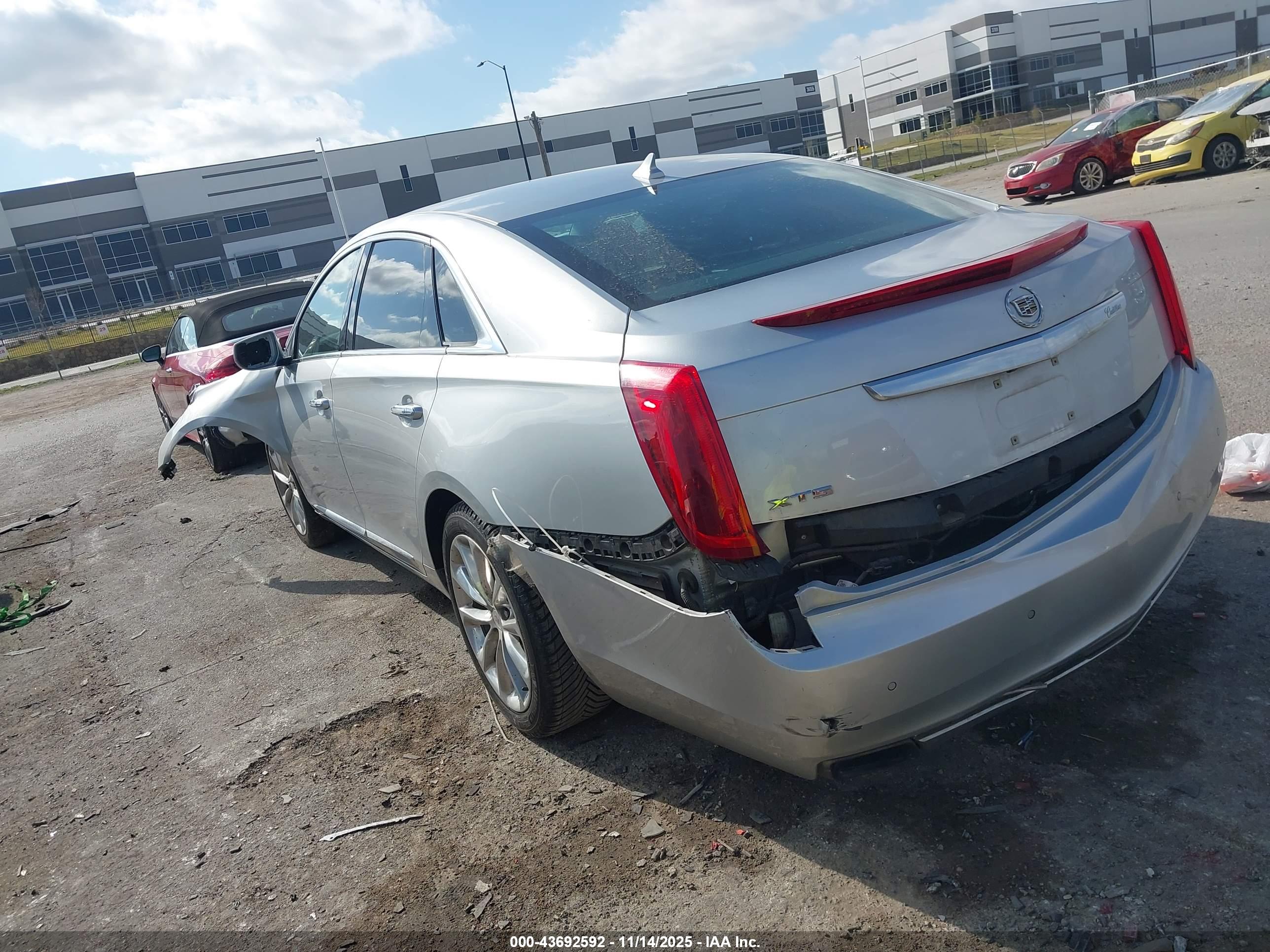 CADILLAC XTS image 3