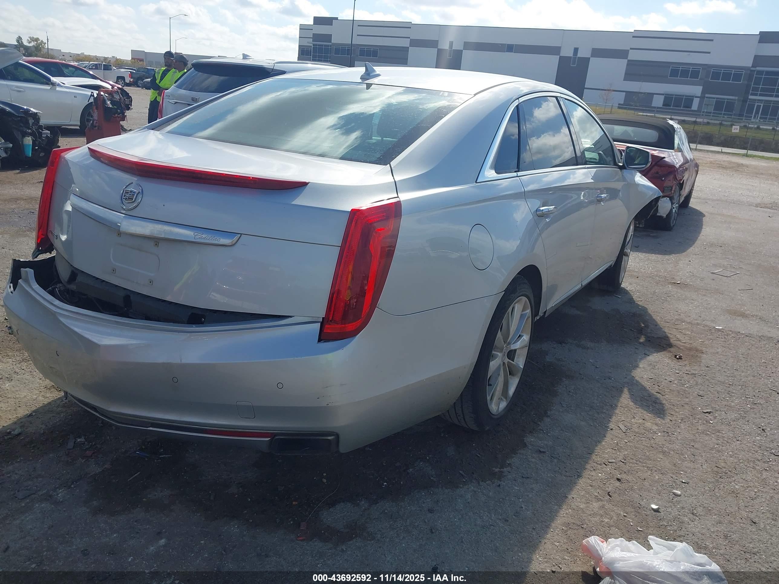 CADILLAC XTS image 4