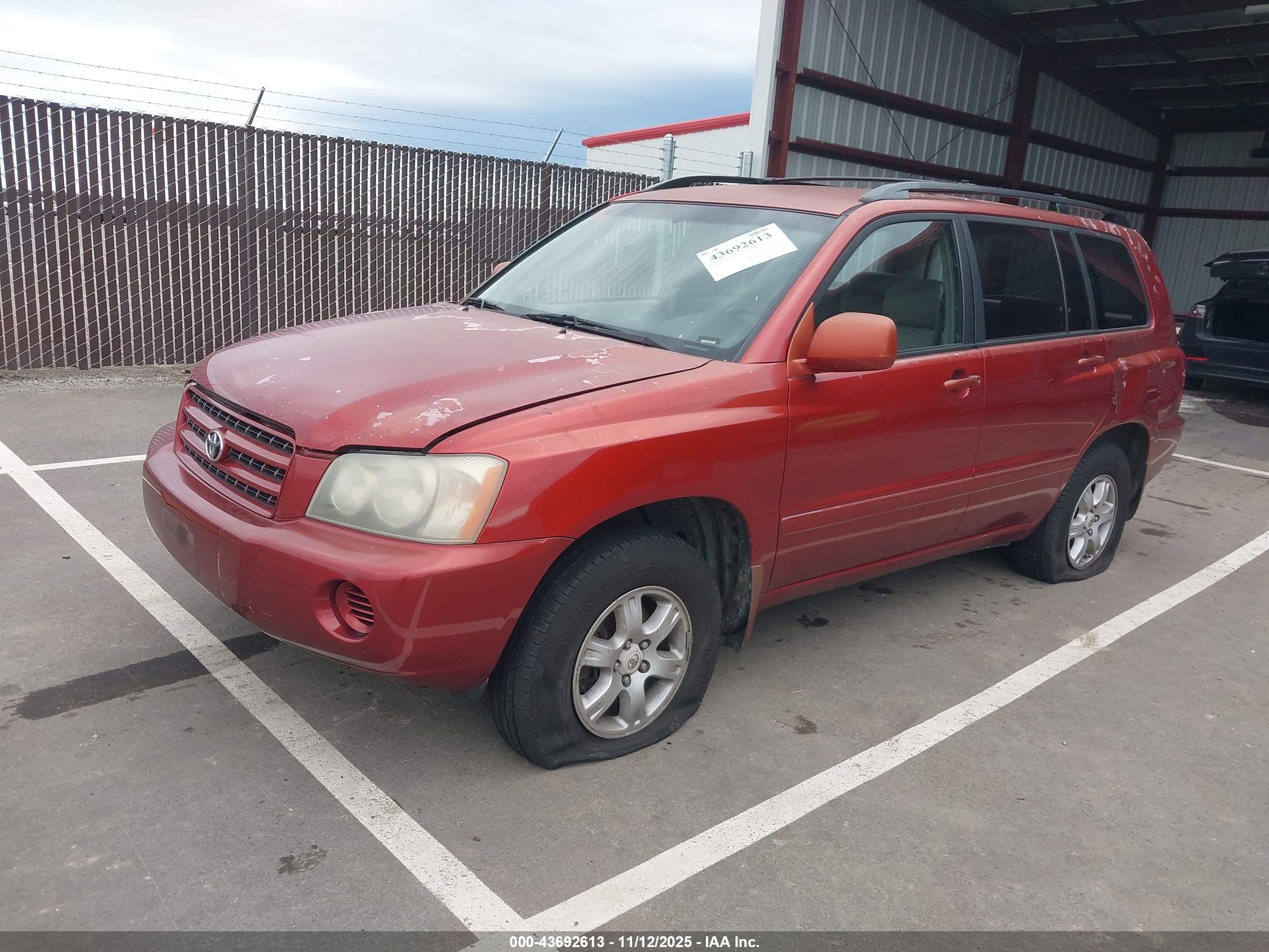 TOYOTA HIGHLANDER image 2