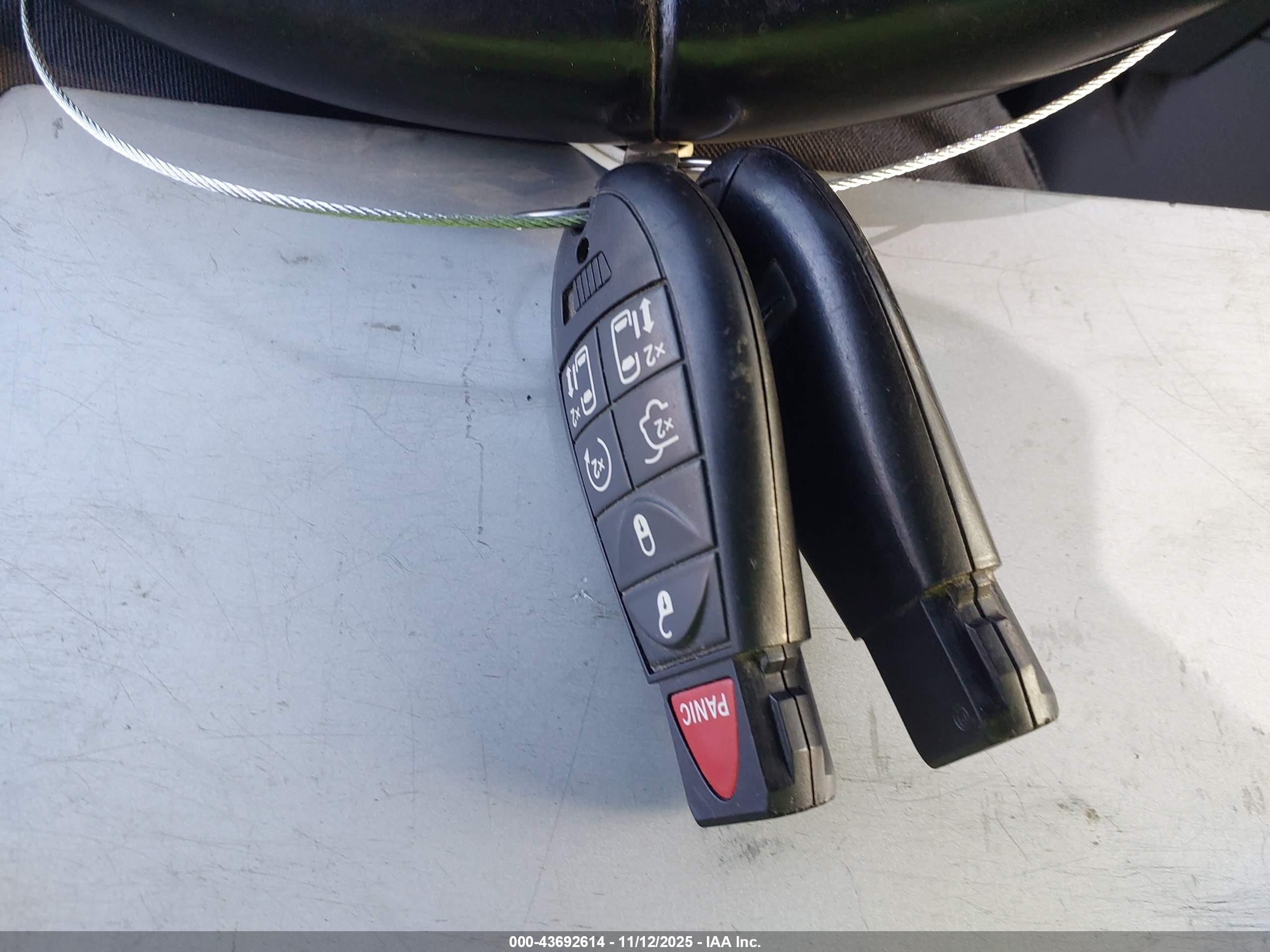 CHRYSLER TOWN image 11