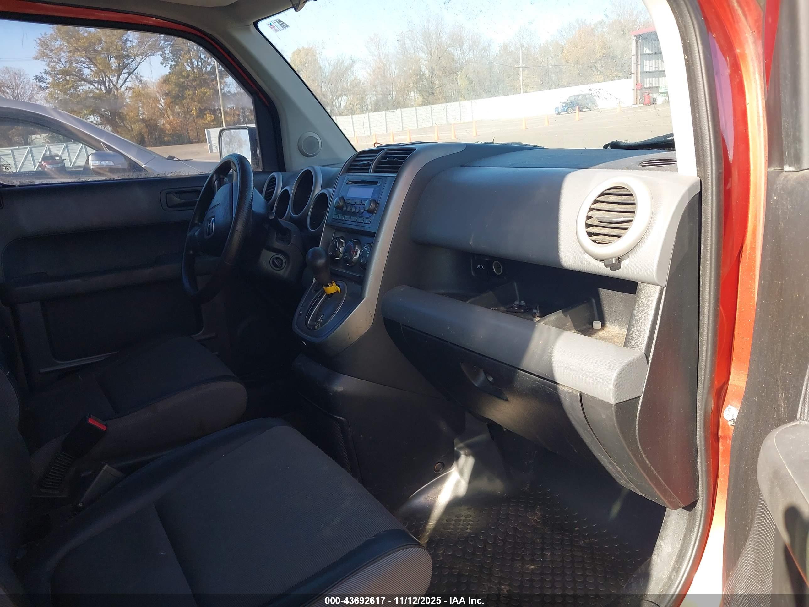 HONDA ELEMENT image 5