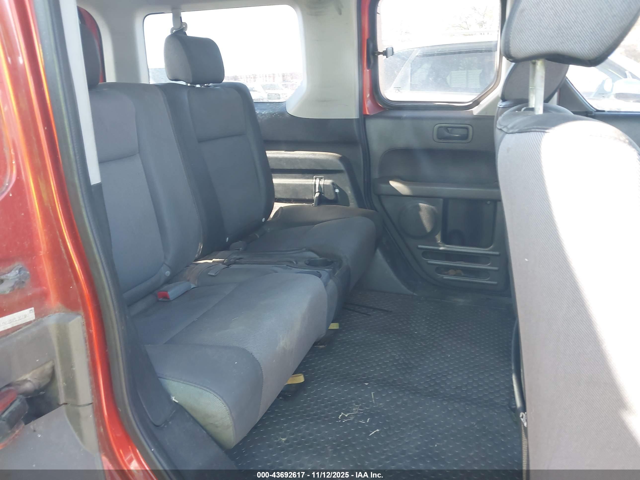 HONDA ELEMENT image 8