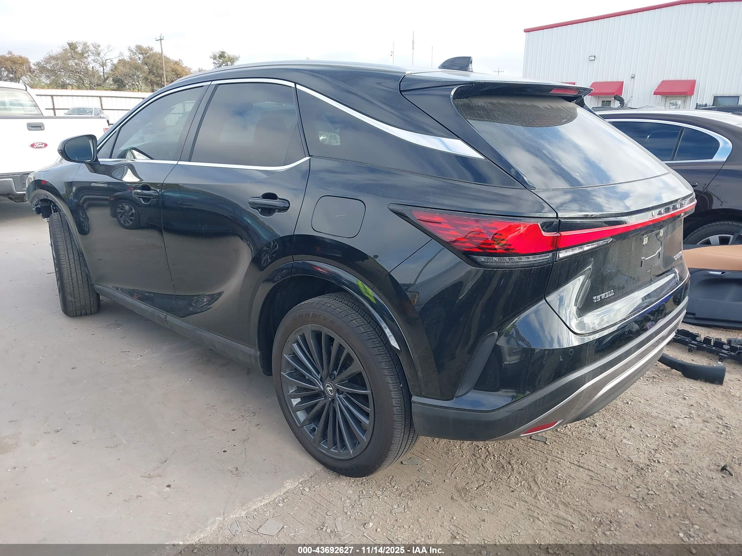 LEXUS RX image 3