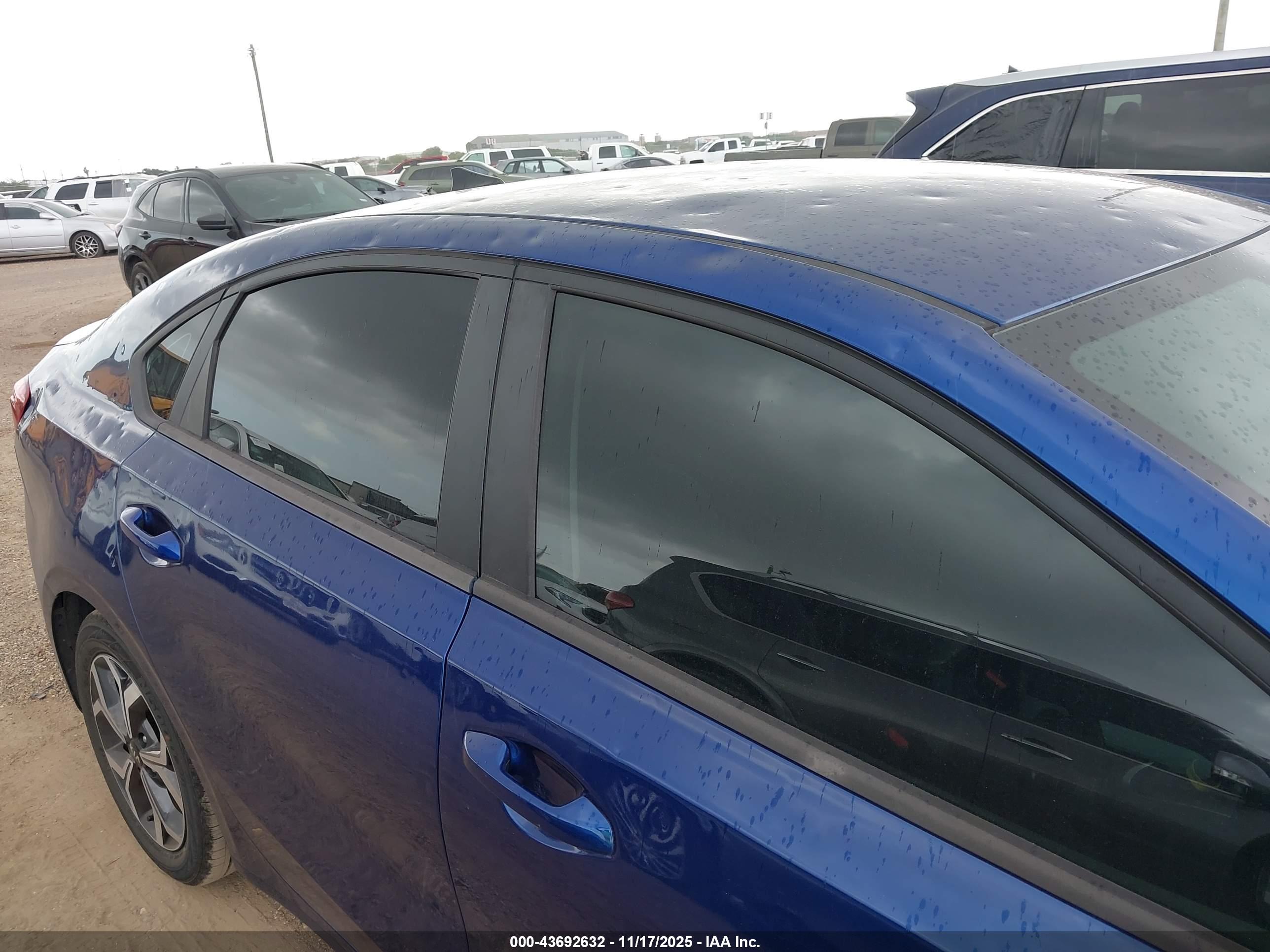 KIA FORTE image 6