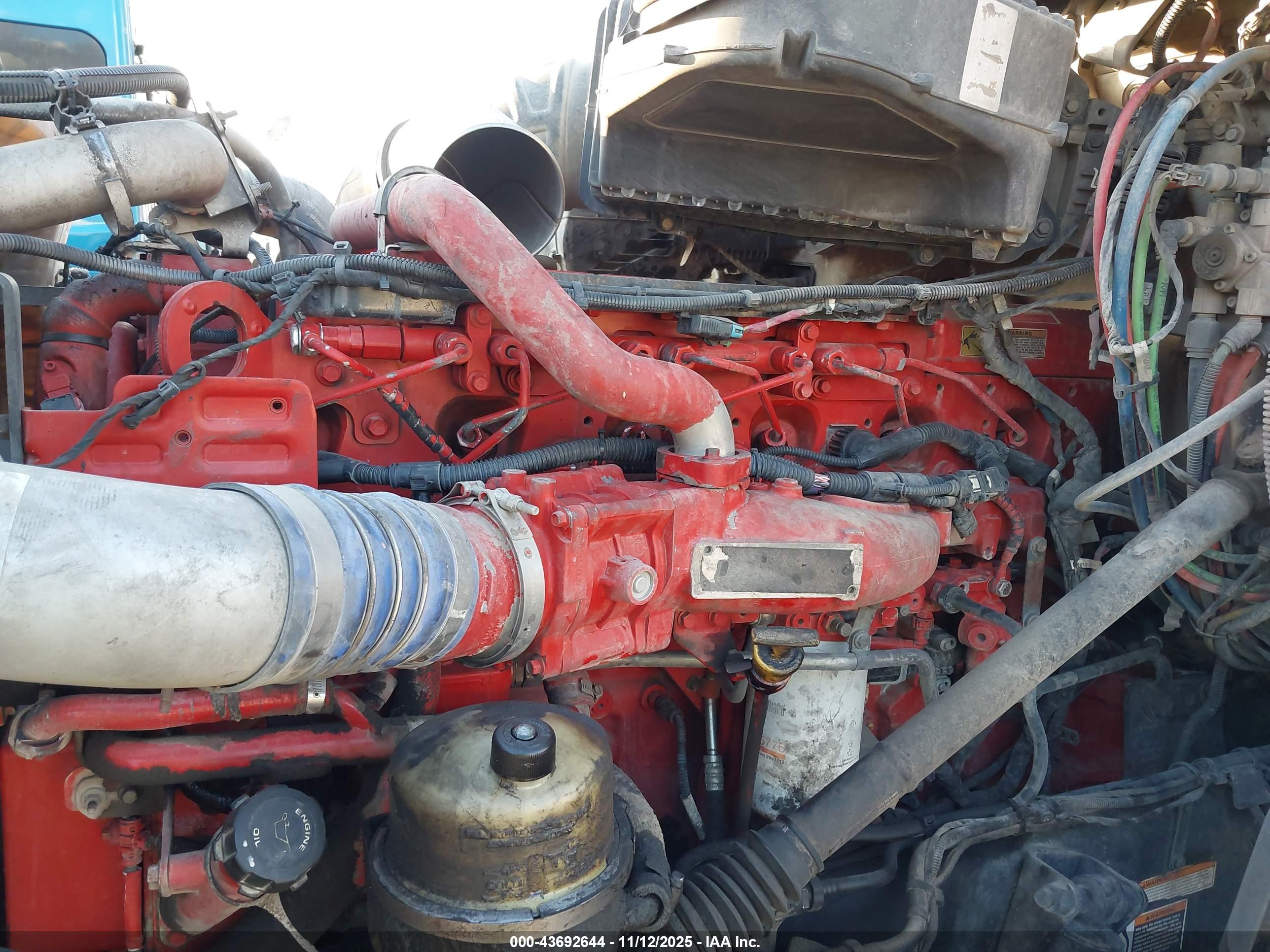 PETERBILT 579 image 10
