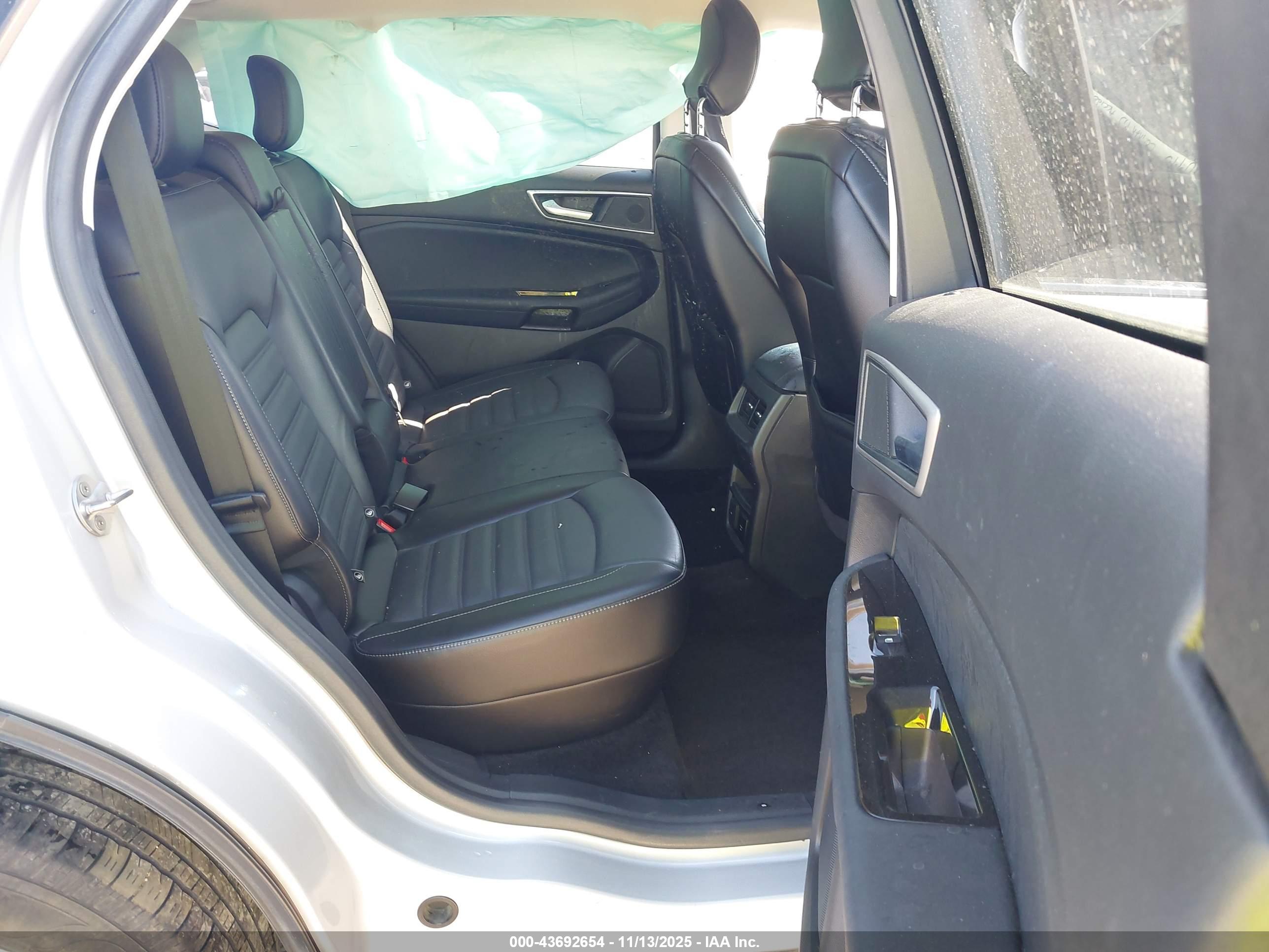 FORD EDGE image 8