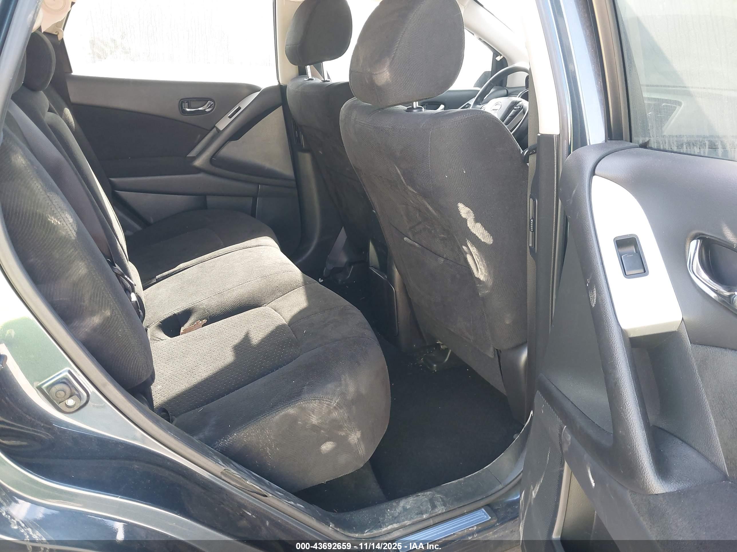 NISSAN MURANO image 8