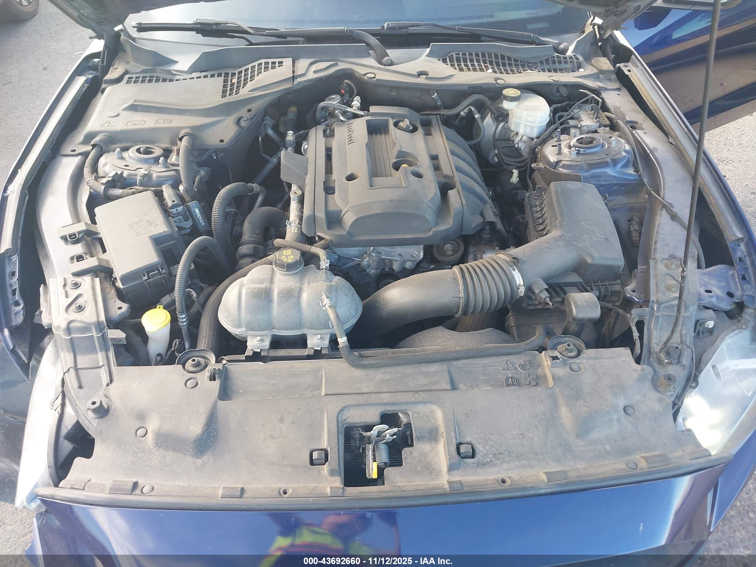 FORD MUSTANG image 10