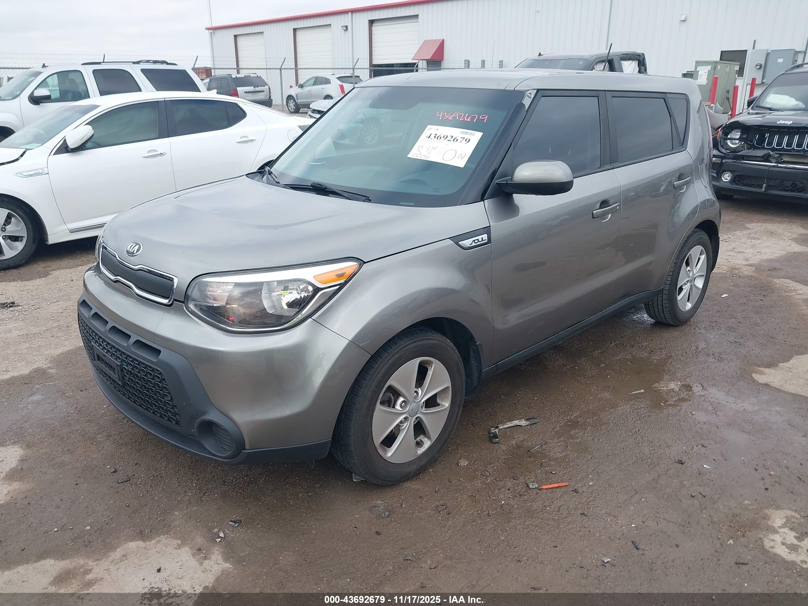 KIA SOUL image 2