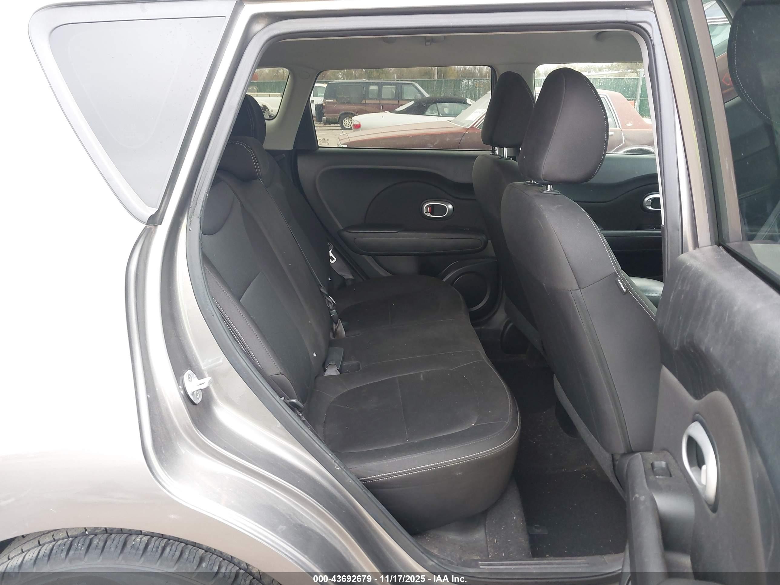 KIA SOUL image 8