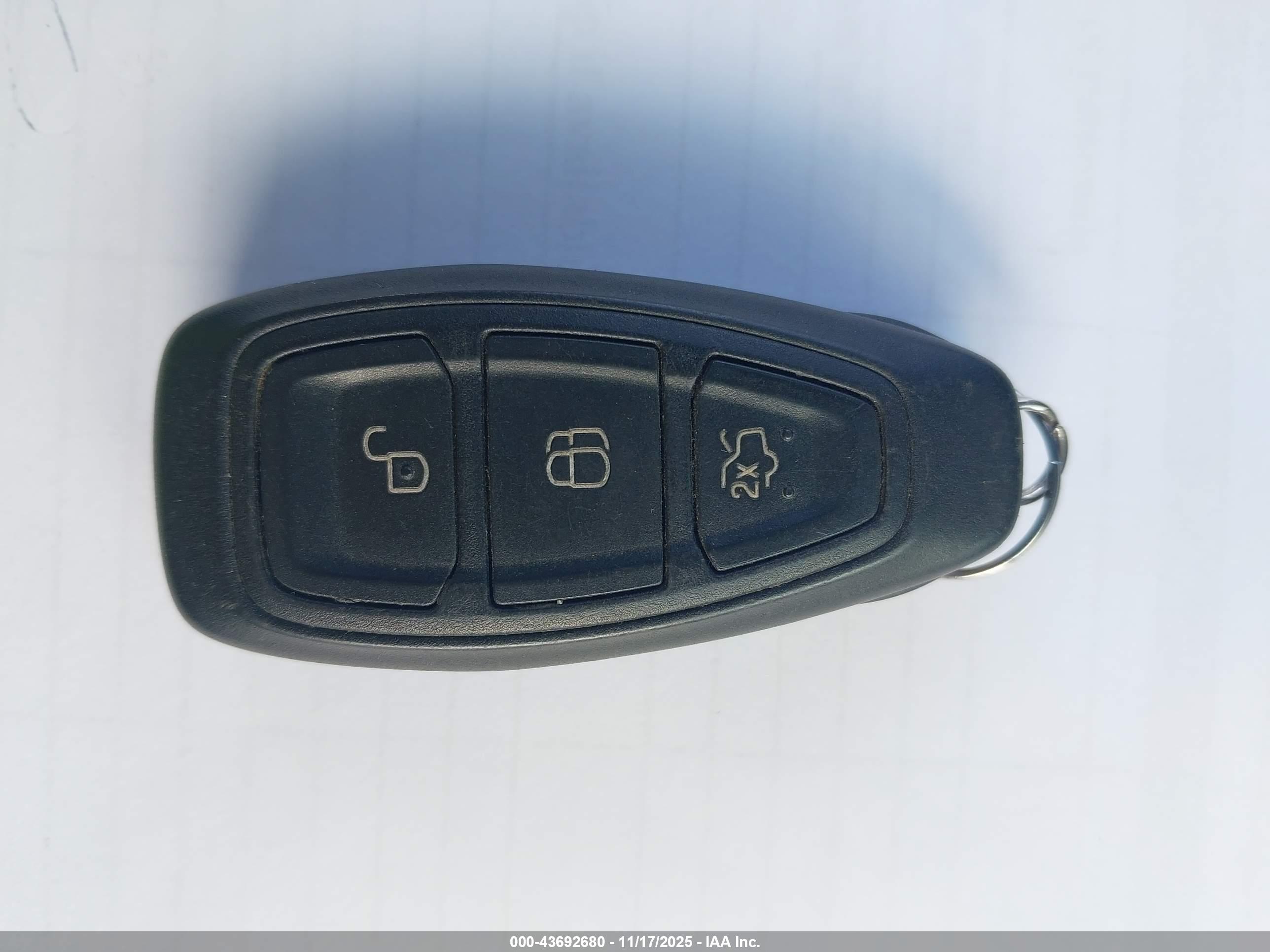 FORD C-MAX image 11