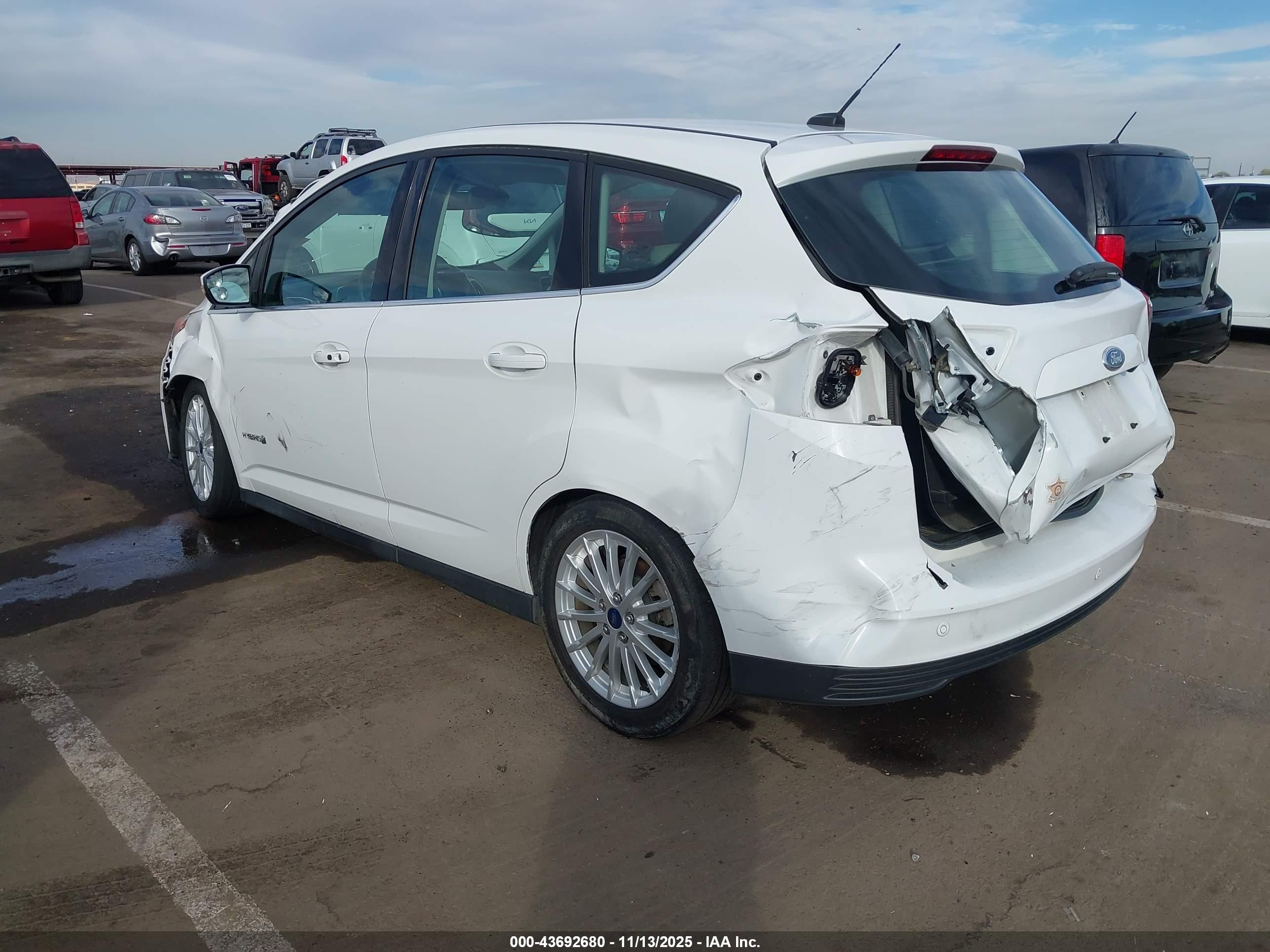 FORD C-MAX image 3