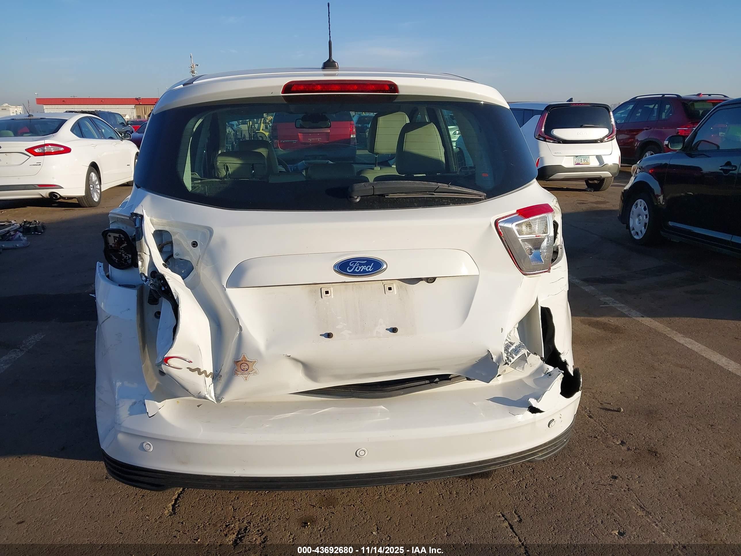 FORD C-MAX image 6