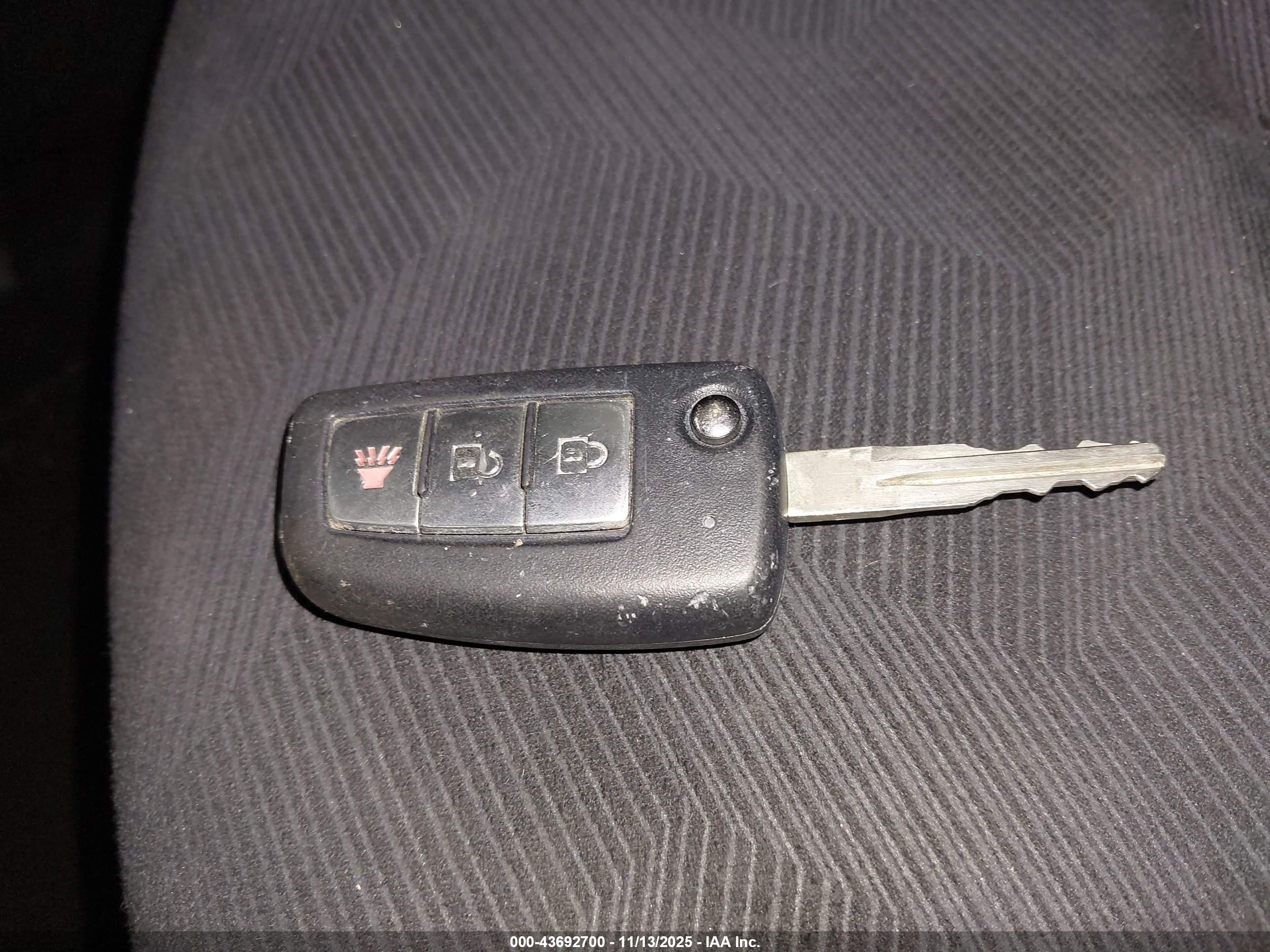 NISSAN ROGUE image 11