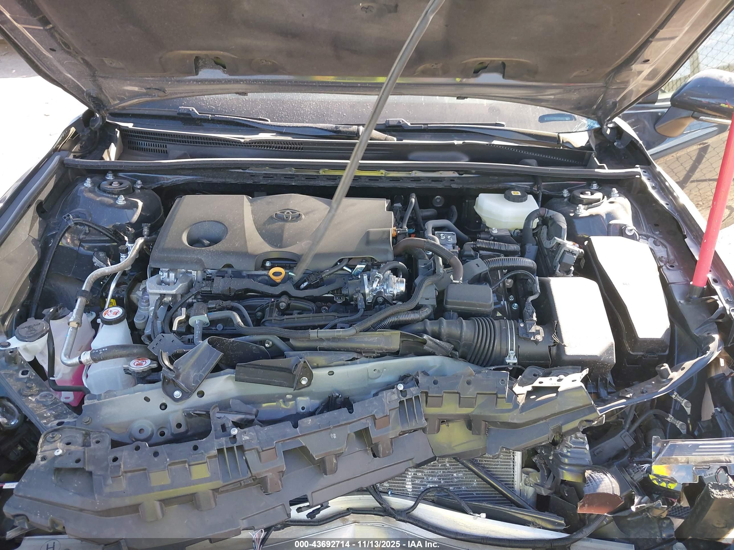 TOYOTA CAMRY image 10