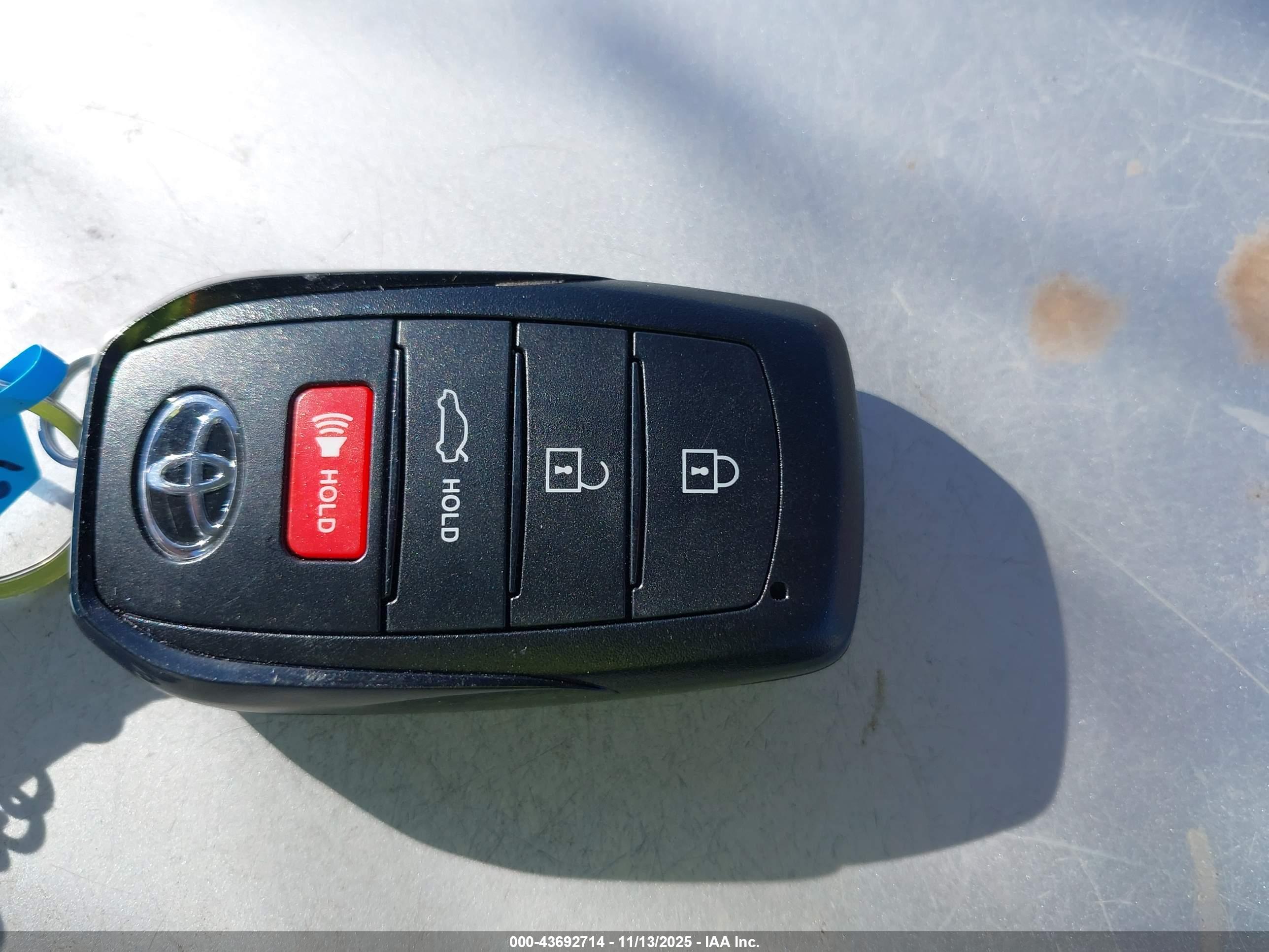 TOYOTA CAMRY image 11