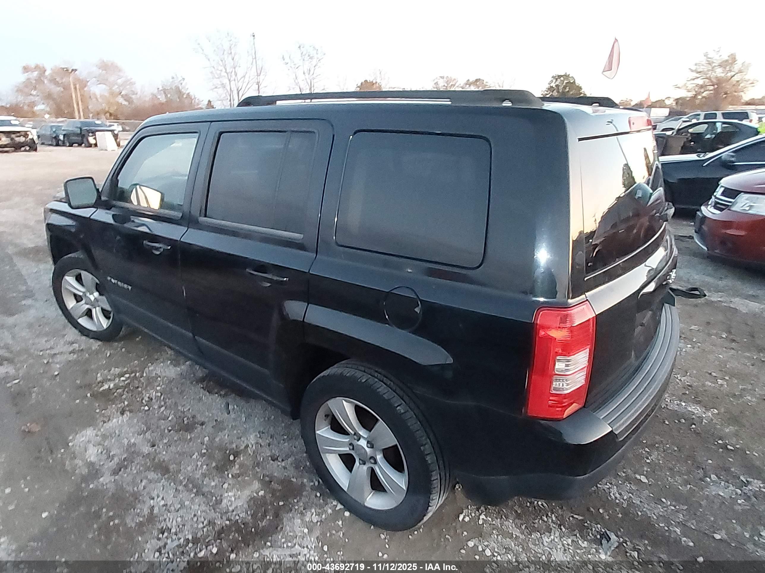 JEEP PATRIOT image 3