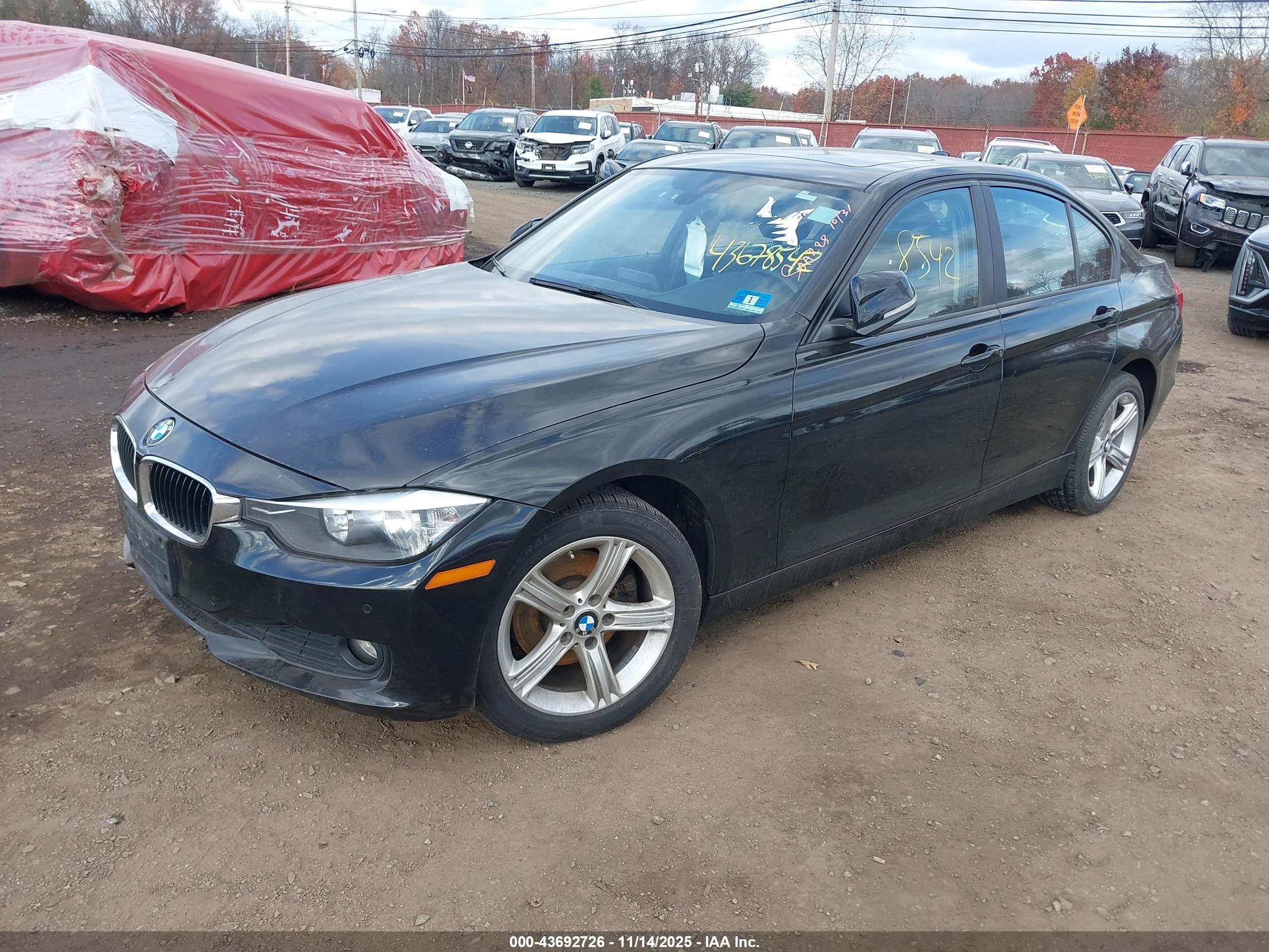 BMW 320I image 2