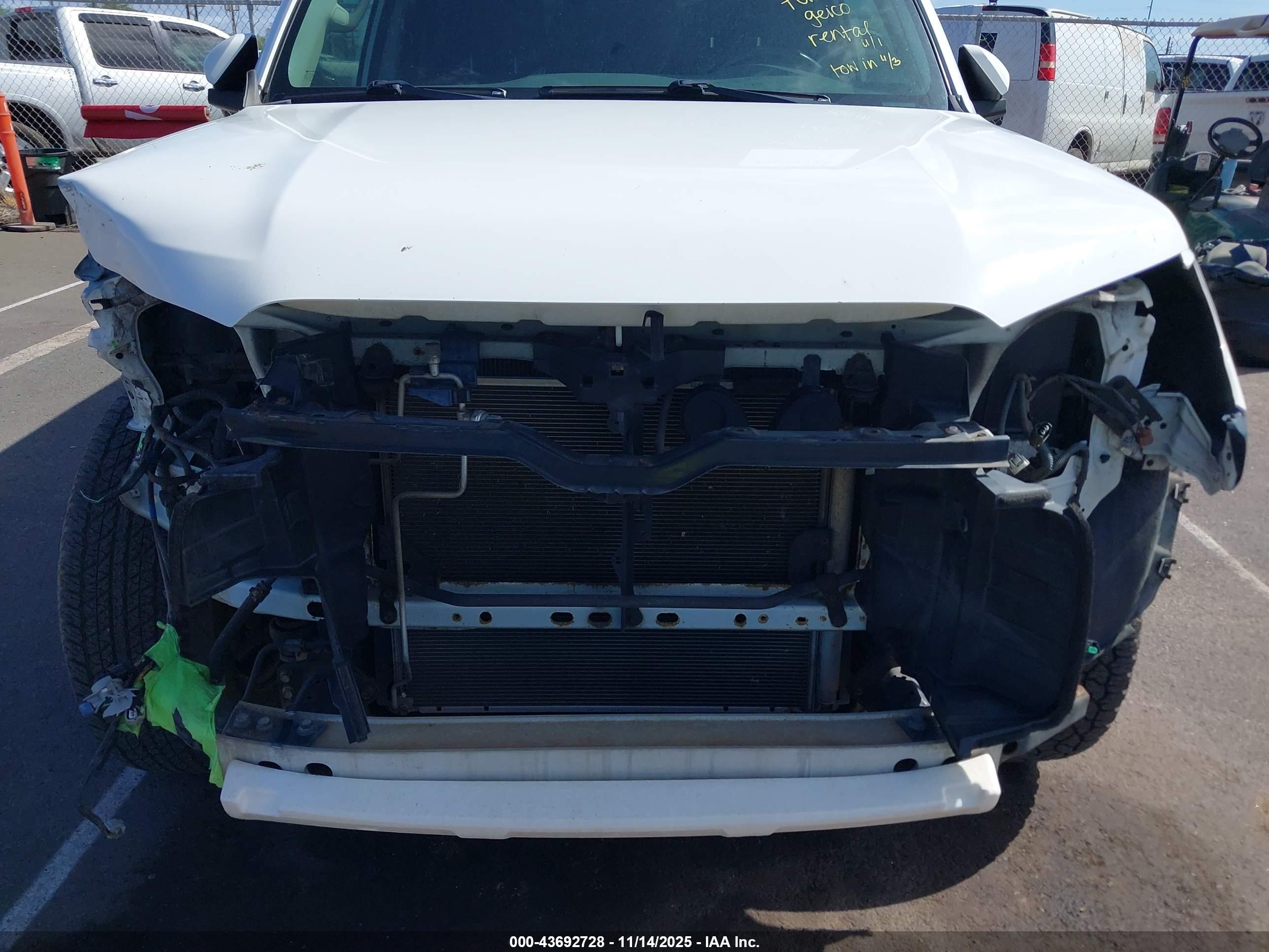 TOYOTA 4RUNNER image 6
