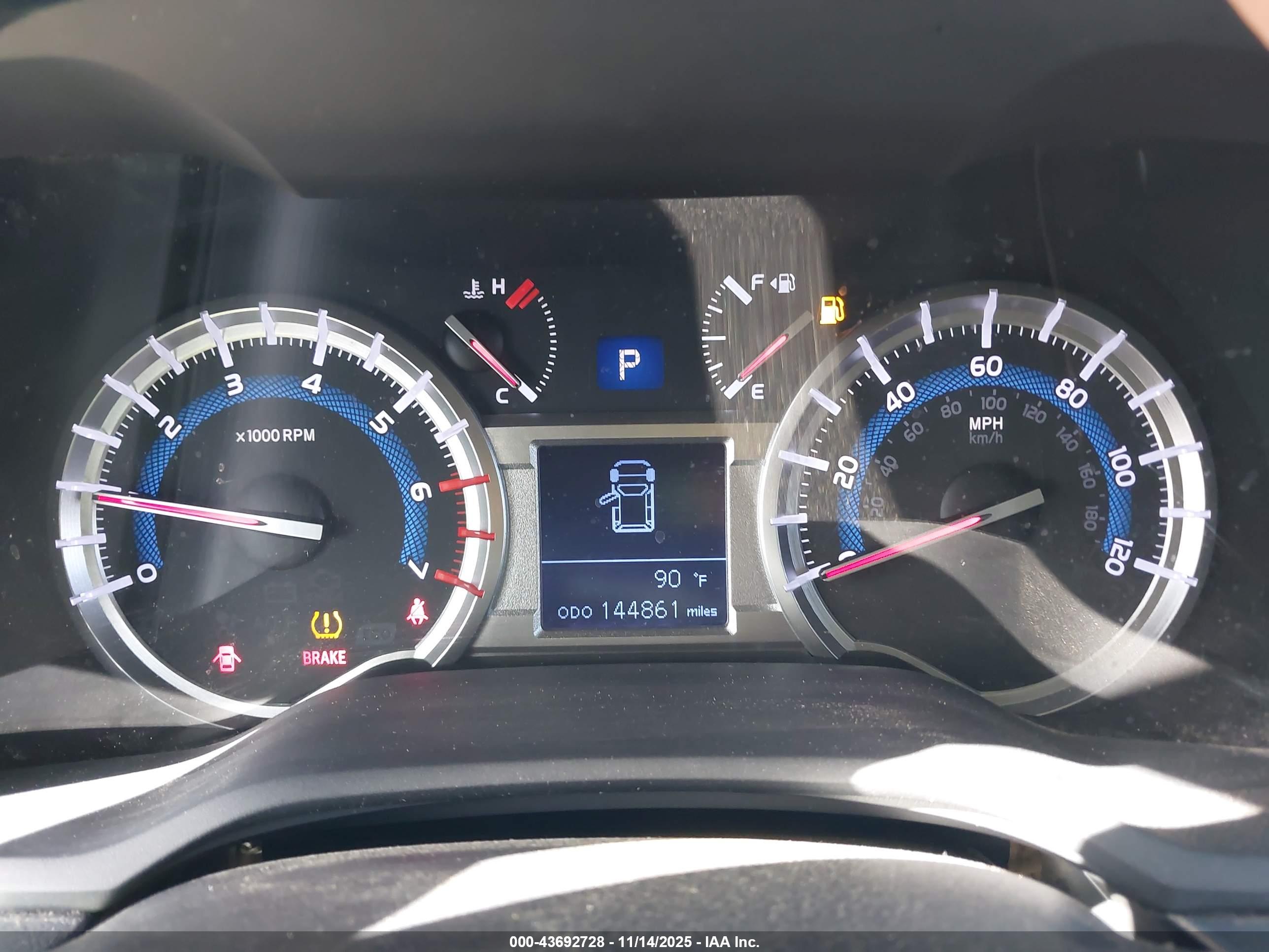 TOYOTA 4RUNNER image 7